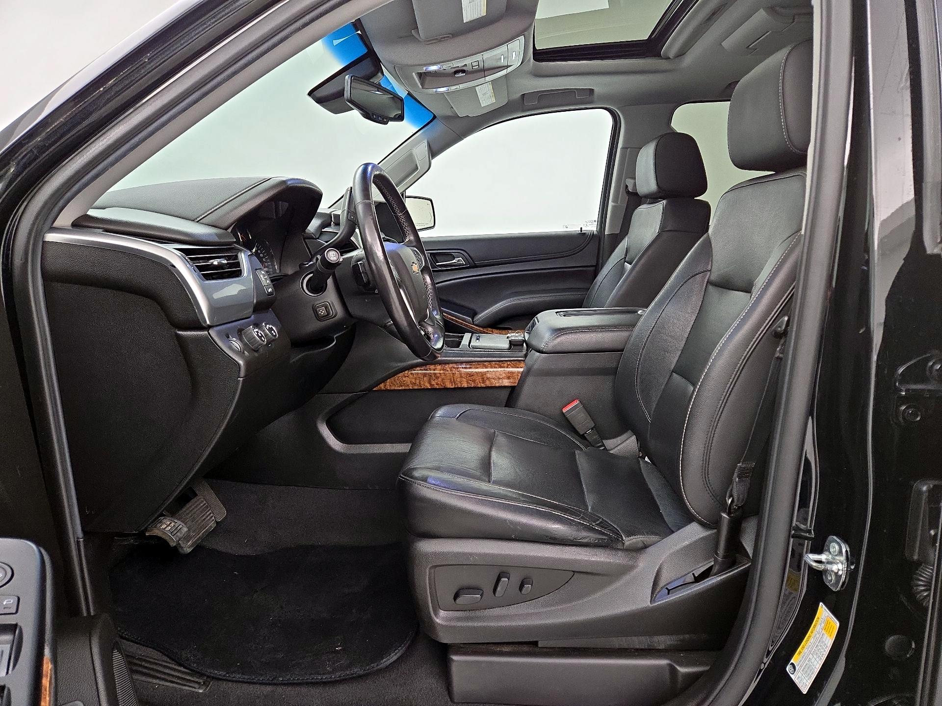 Thumbnail: 2019 Chevrolet Tahoe - 9