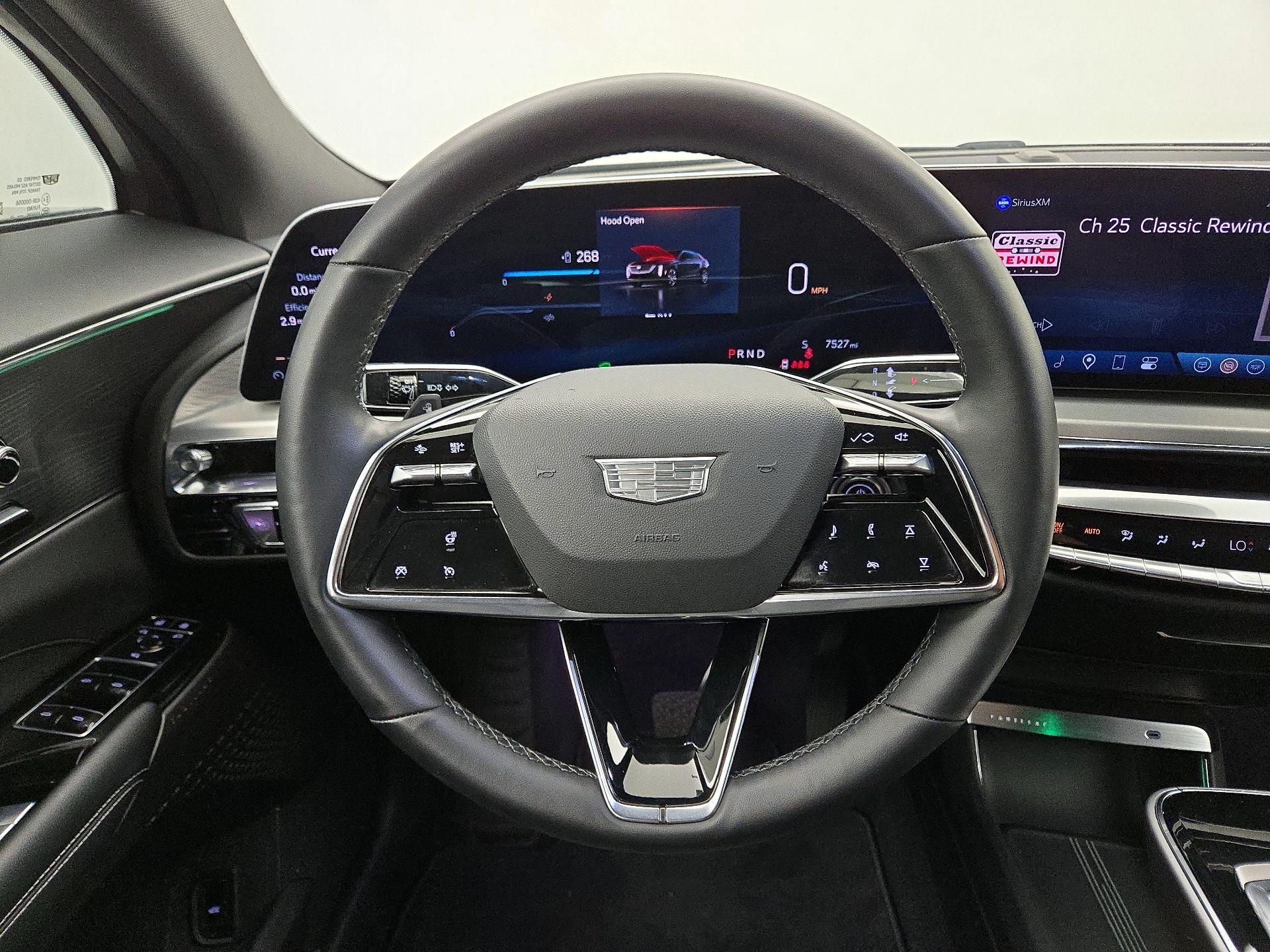 Thumbnail: 2024 Cadillac Lyriq - 10