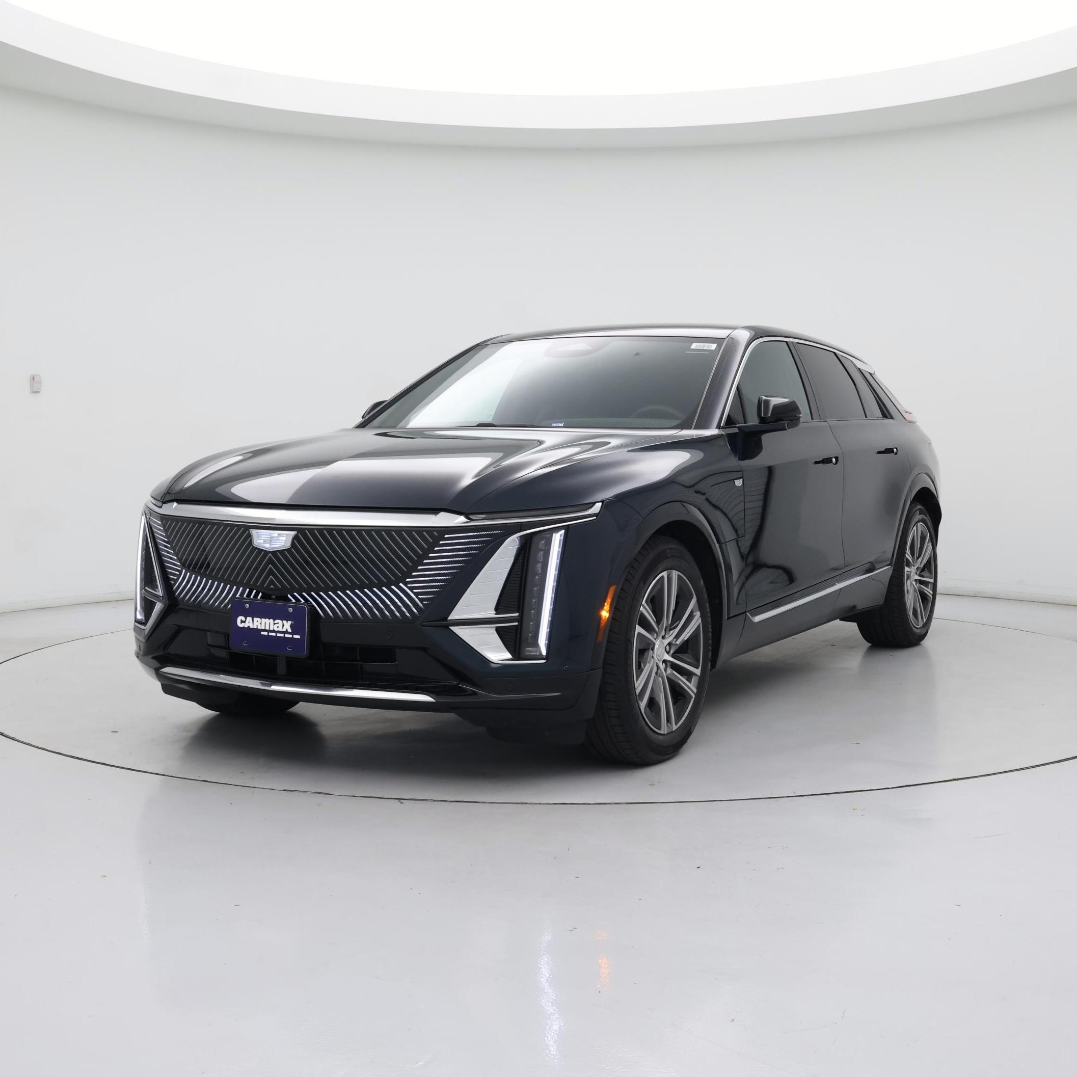 Thumbnail: 2024 Cadillac Lyriq - 4