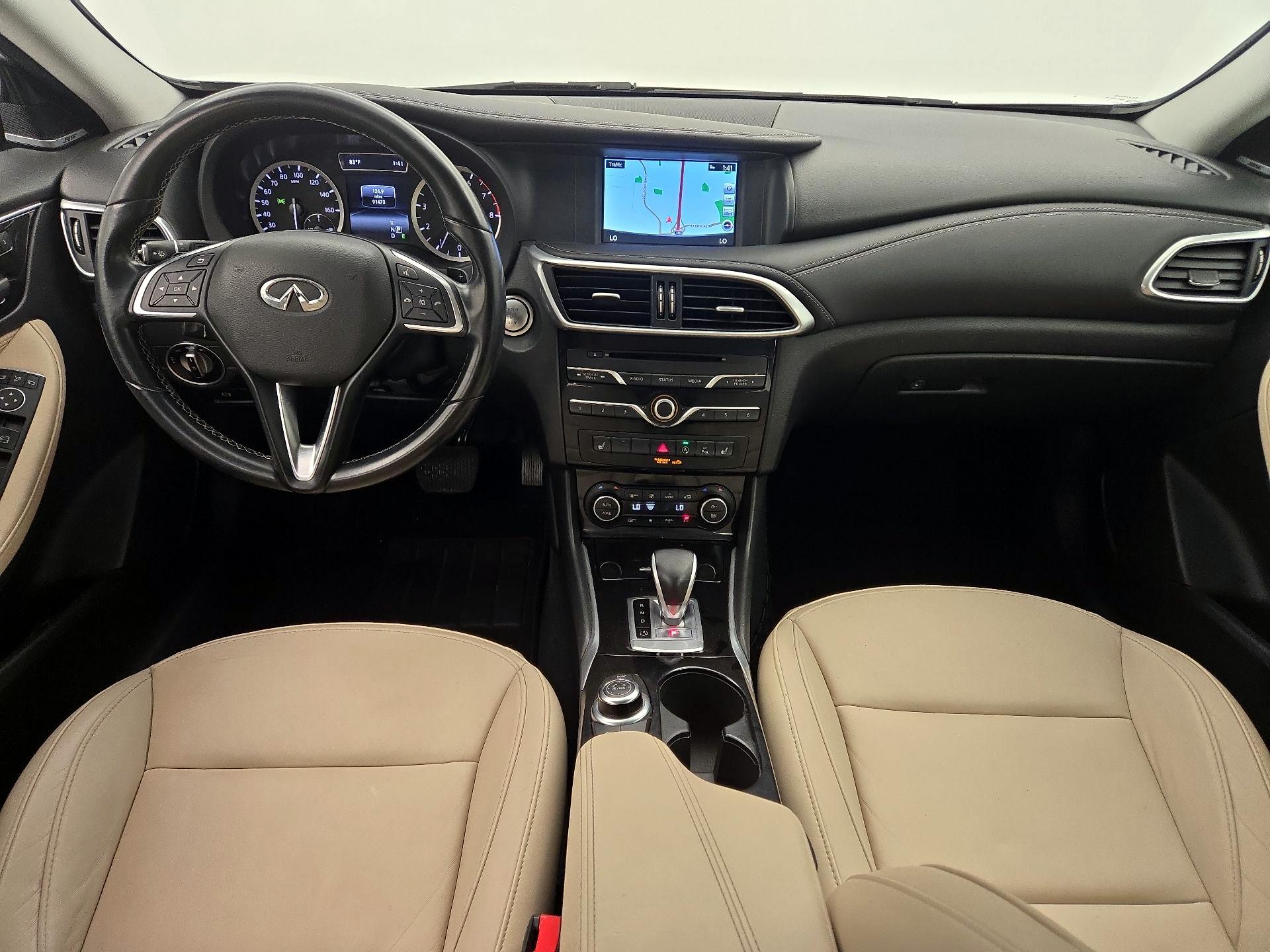 Thumbnail: 2017 INFINITI QX30 - 9