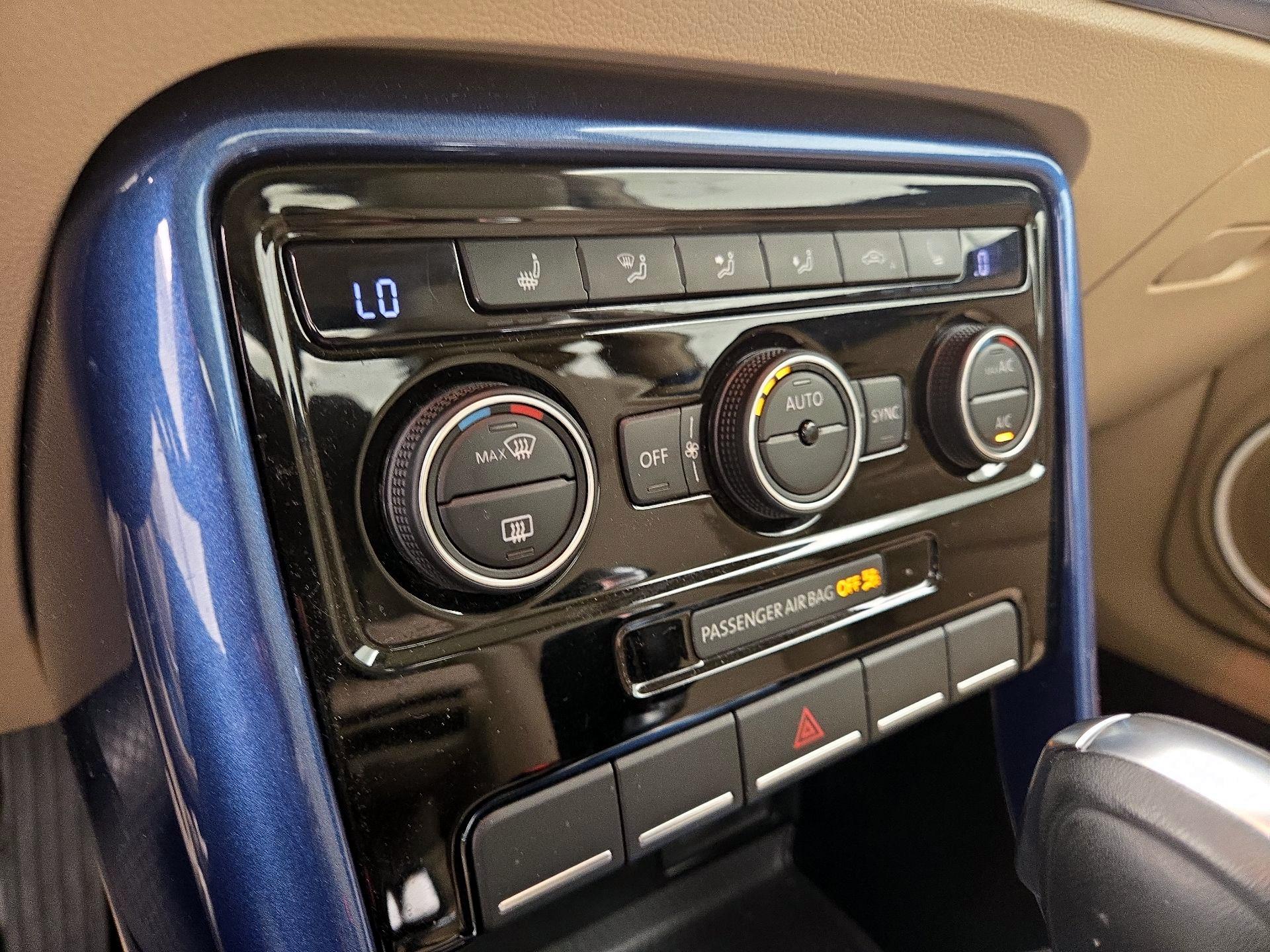 Thumbnail: 2019 Volkswagen Beetle - 16