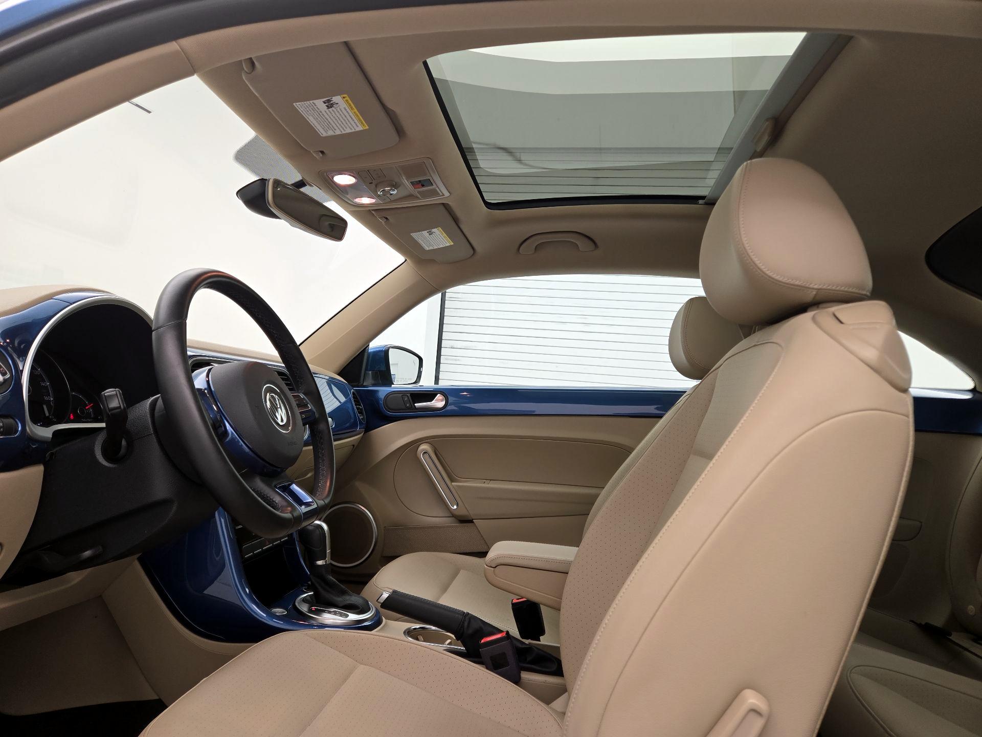 Thumbnail: 2019 Volkswagen Beetle - 19