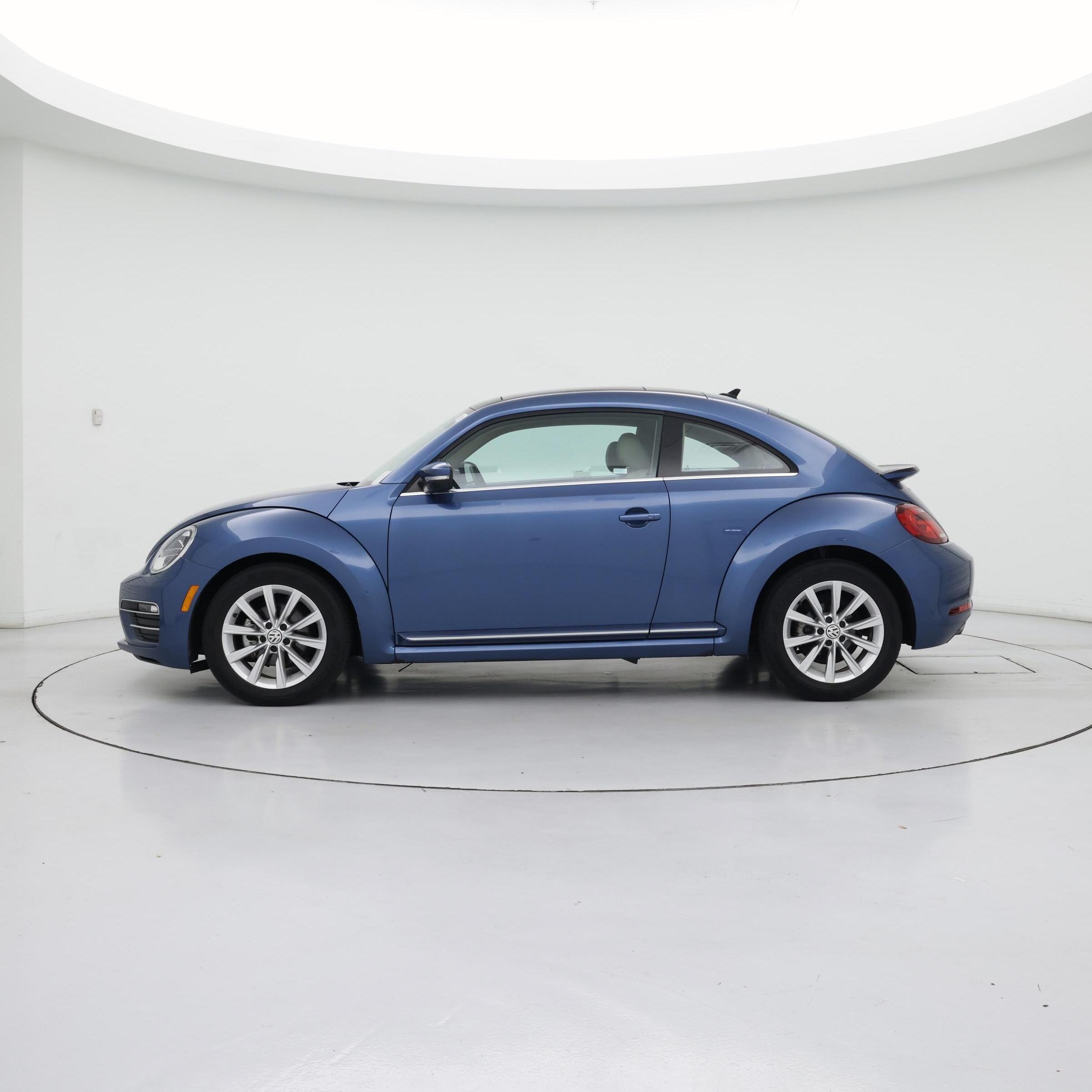 Thumbnail: 2019 Volkswagen Beetle - 3