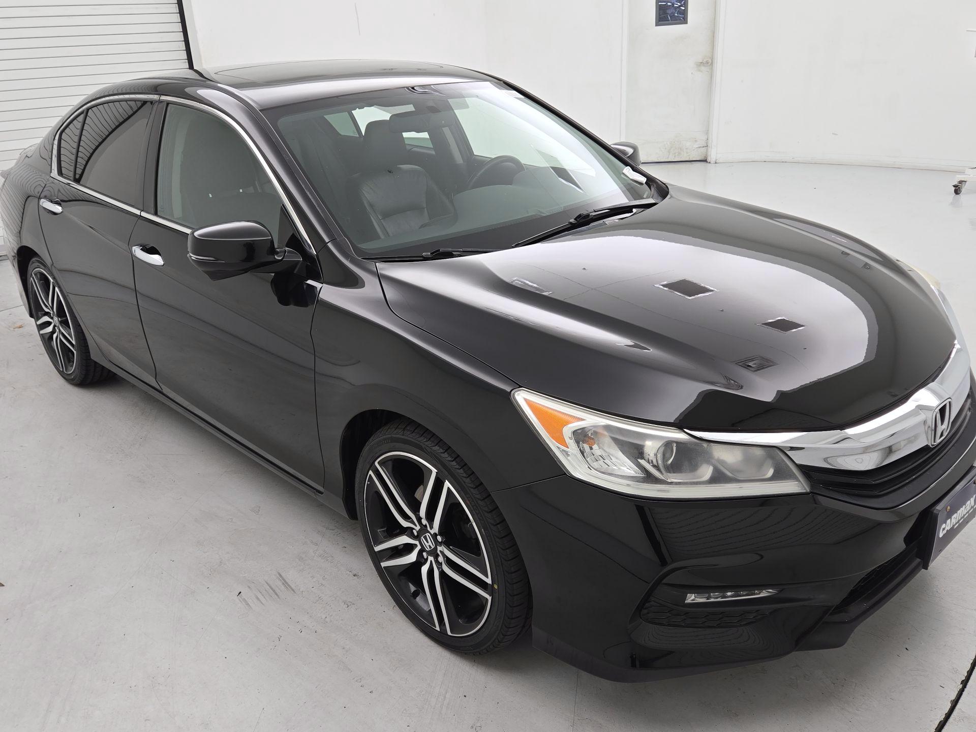 Thumbnail: 2017 Honda Accord - 1