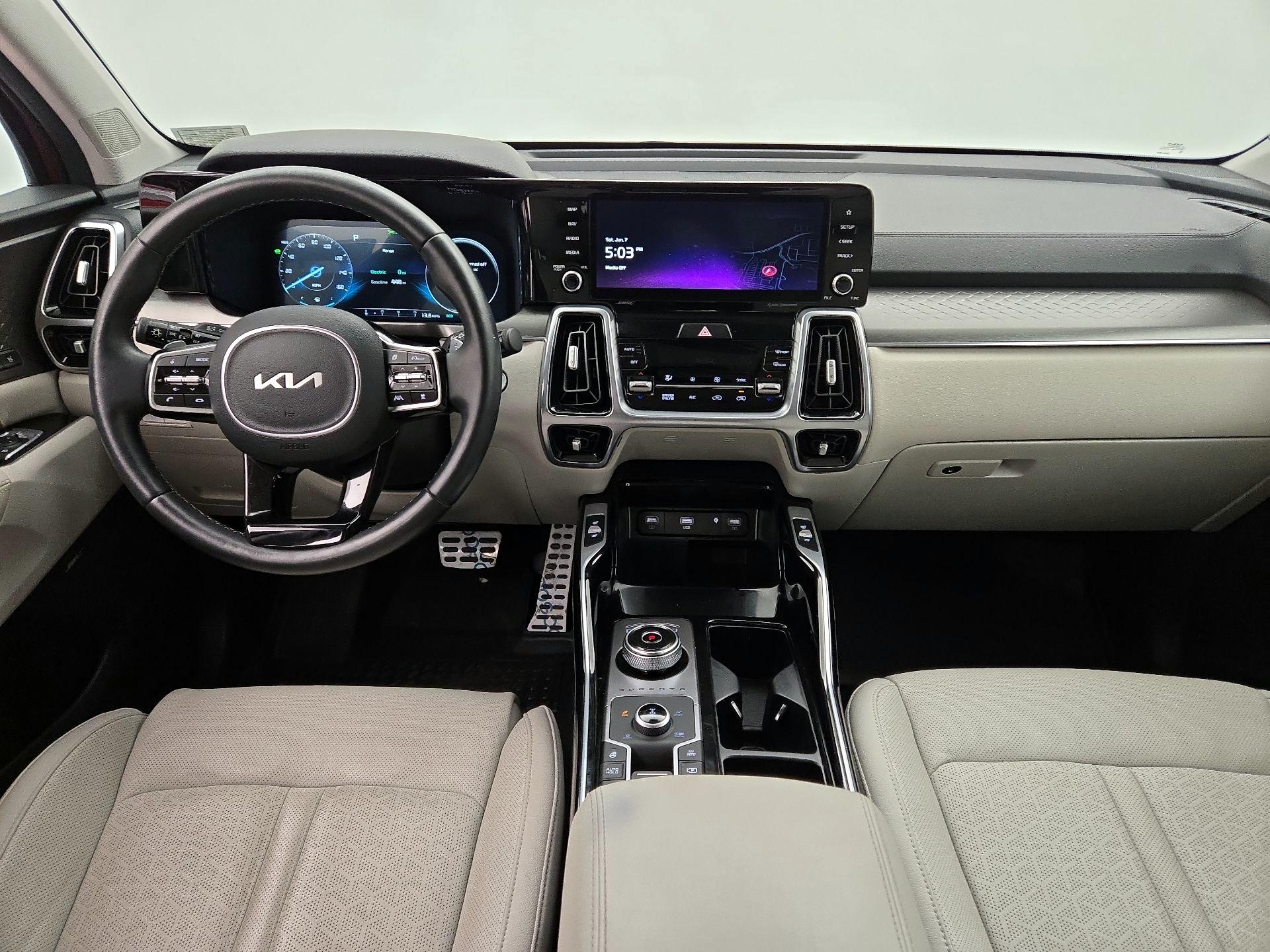 Thumbnail: 2023 Kia Sorento - 9