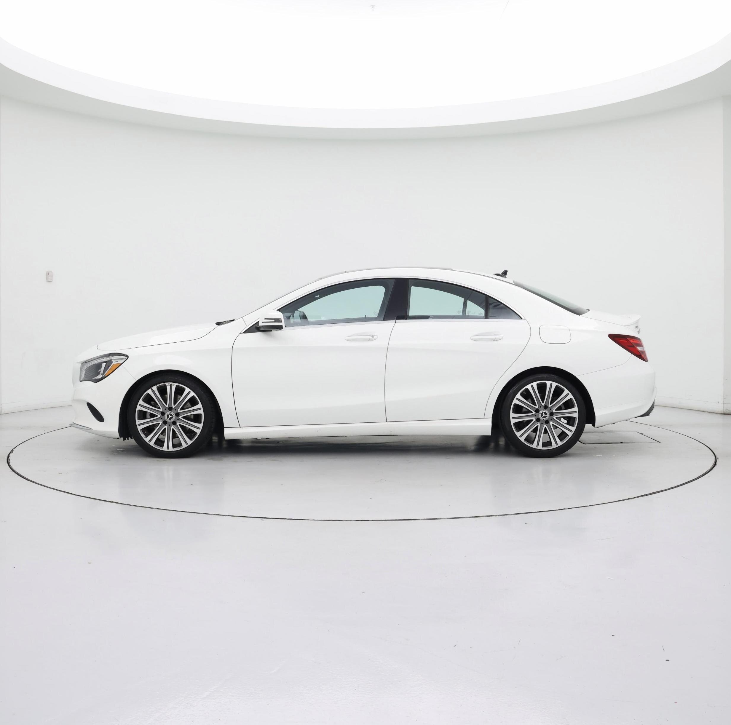 Thumbnail: 2019 Mercedes-Benz CLA - 3
