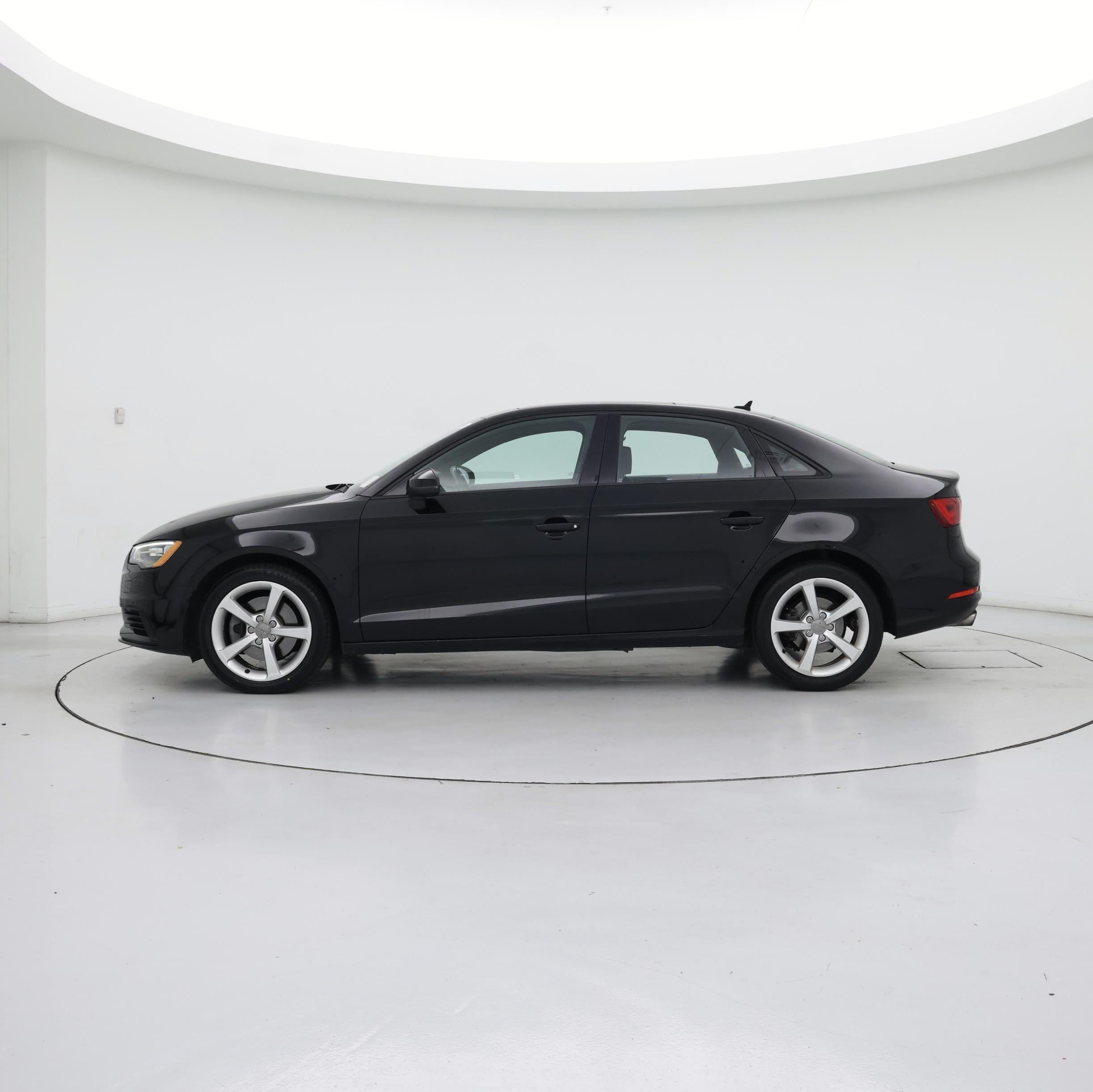 Thumbnail: 2016 Audi A3 - 3
