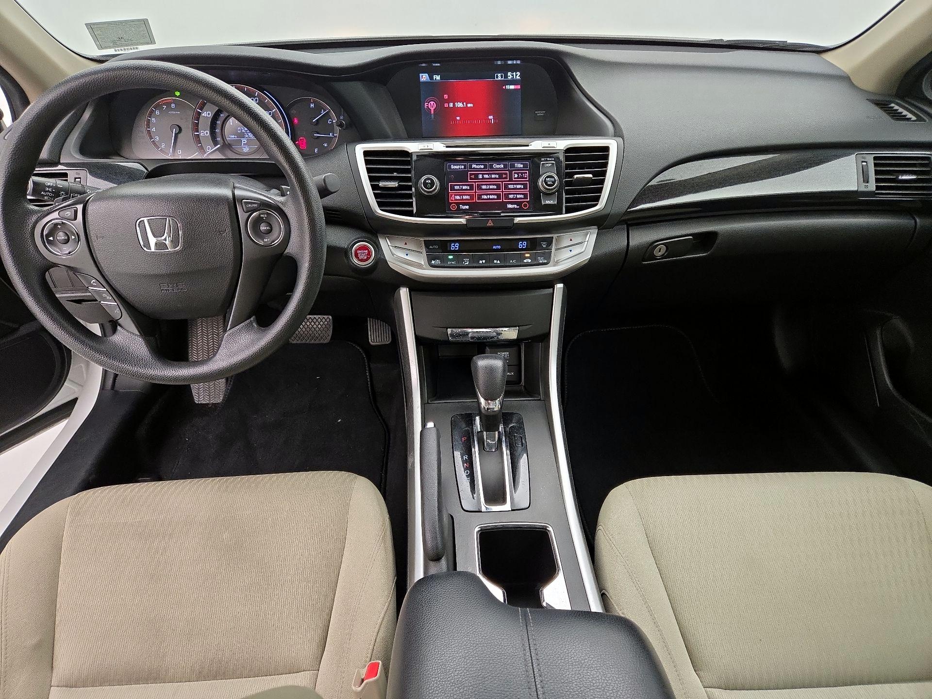 Thumbnail: 2015 Honda Accord - 9