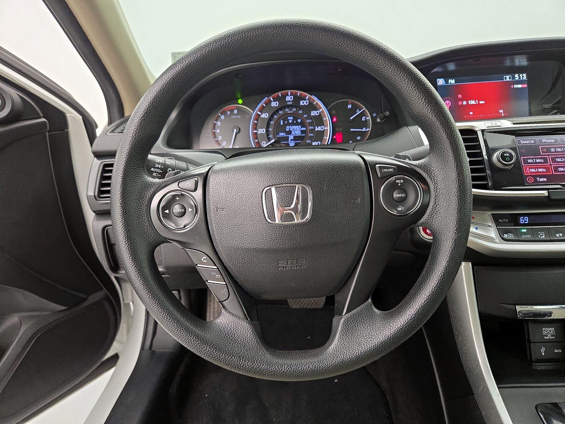 Thumbnail: 2015 Honda Accord - 10