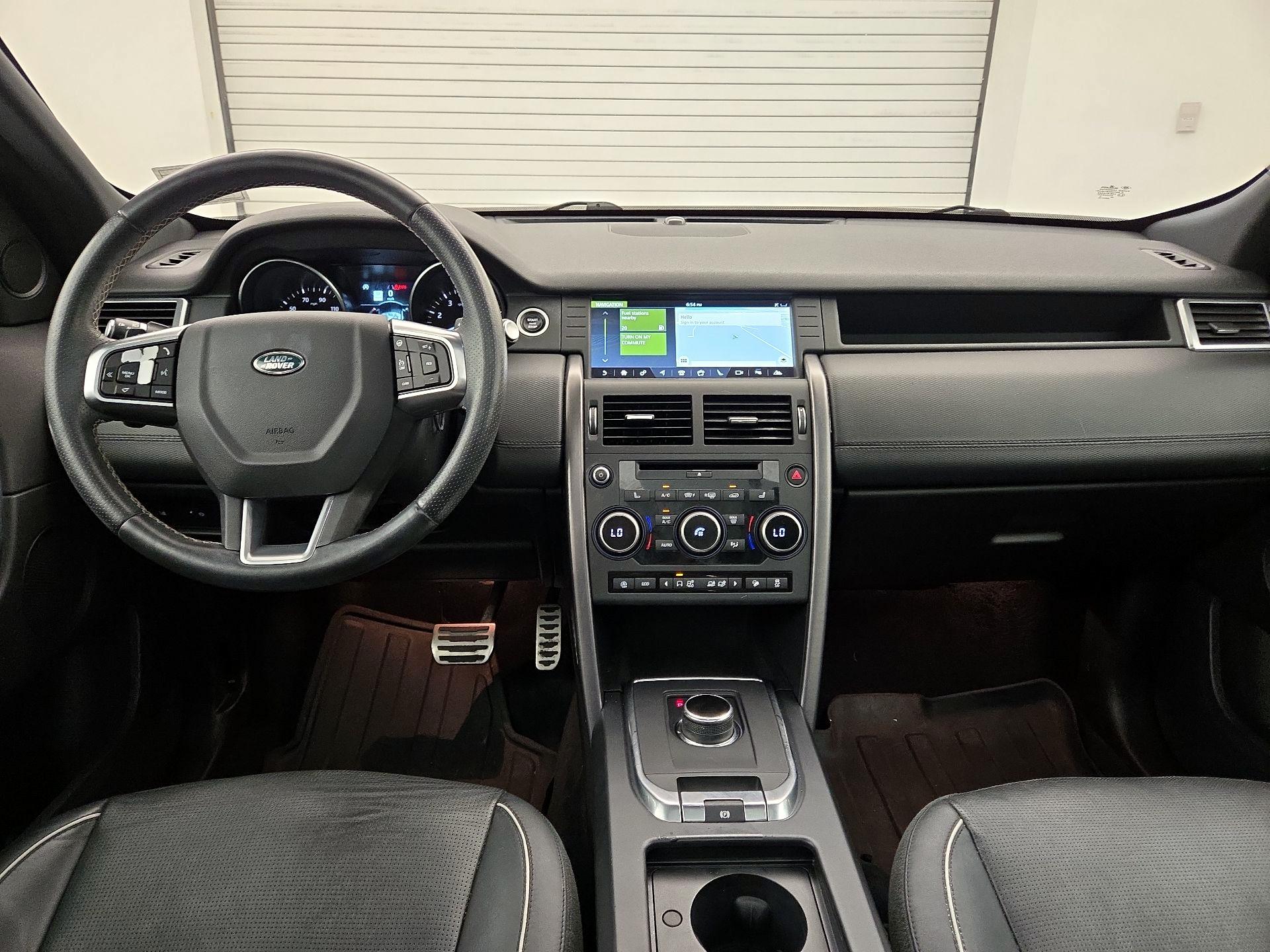 Thumbnail: 2019 Land Rover Discovery Sport - 8