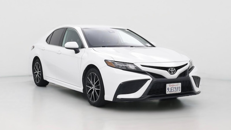 2021 Toyota Camry SE Hero Image