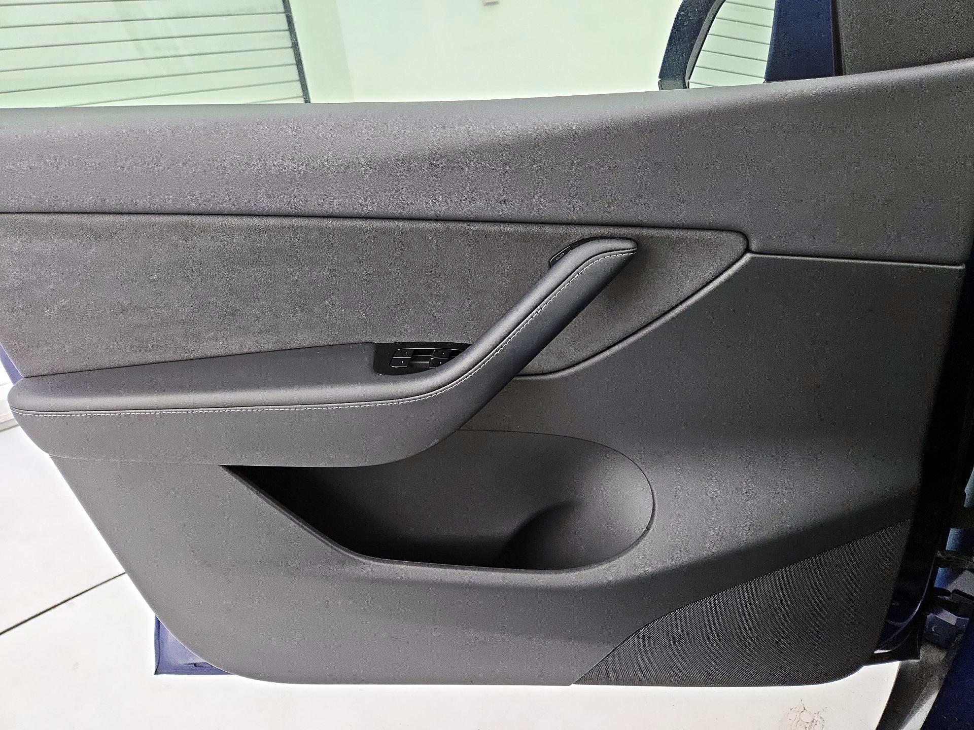 Thumbnail: 2020 Tesla Model Y - 12
