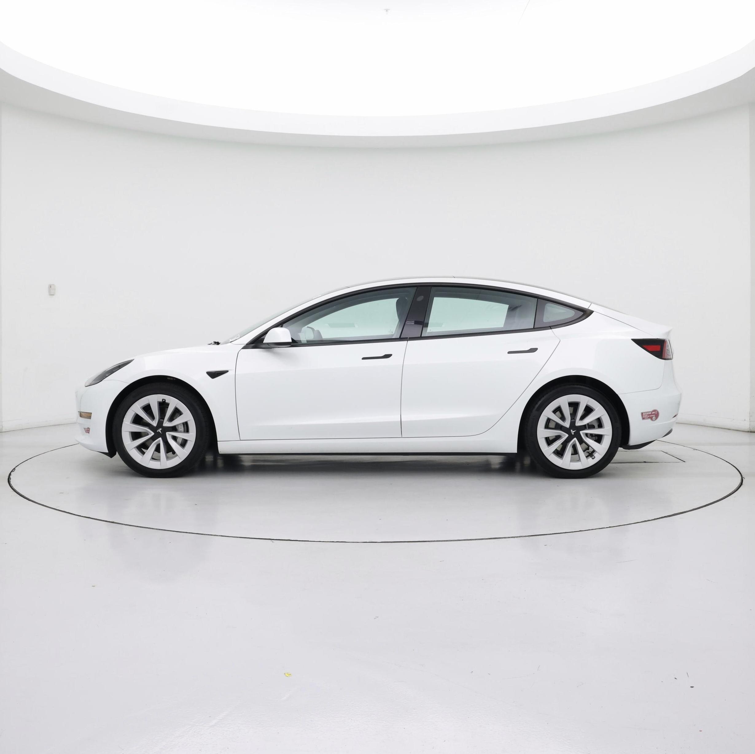 Thumbnail: 2023 Tesla Model 3 - 3