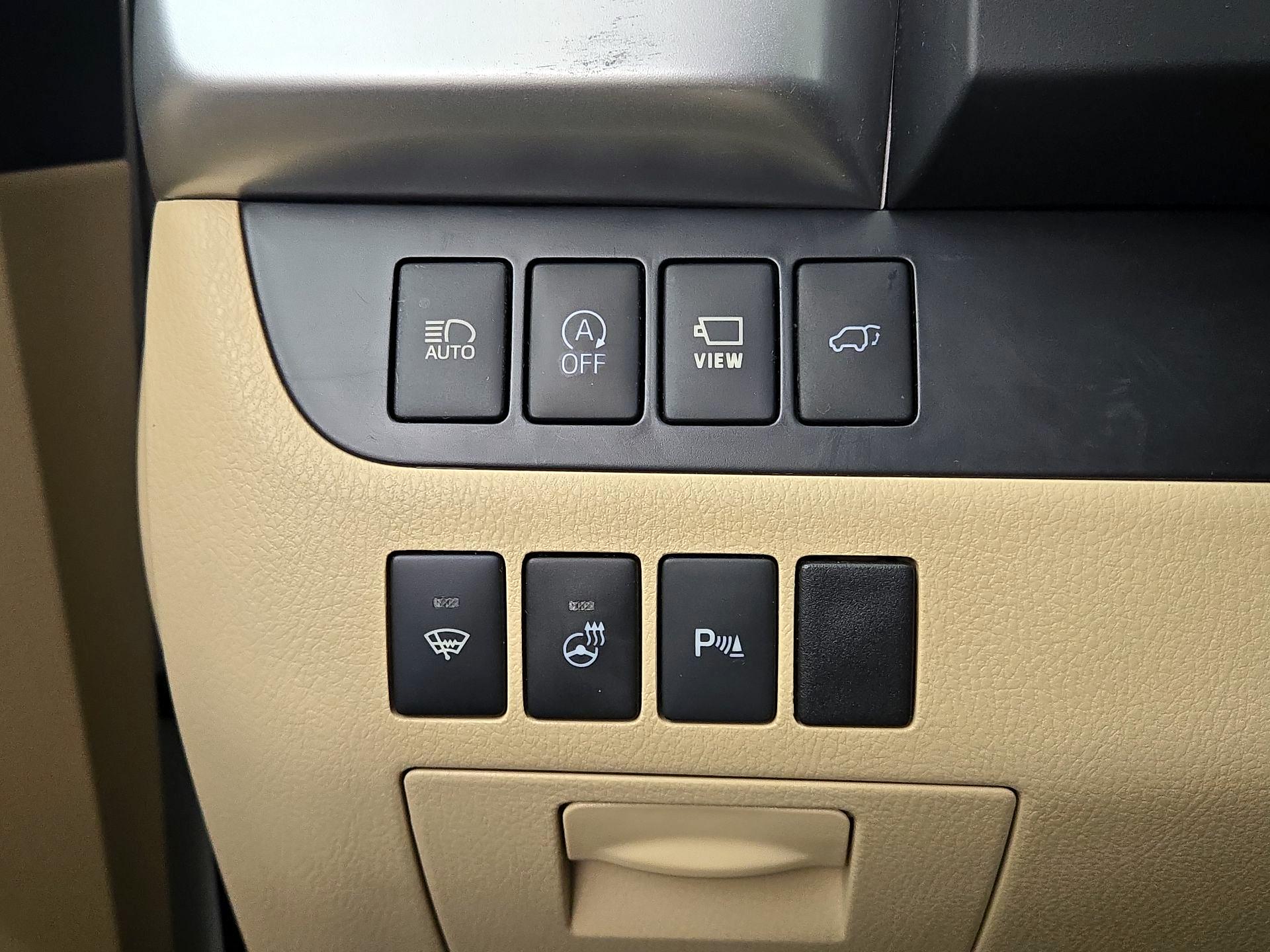 Thumbnail: 2019 Toyota Highlander - 13