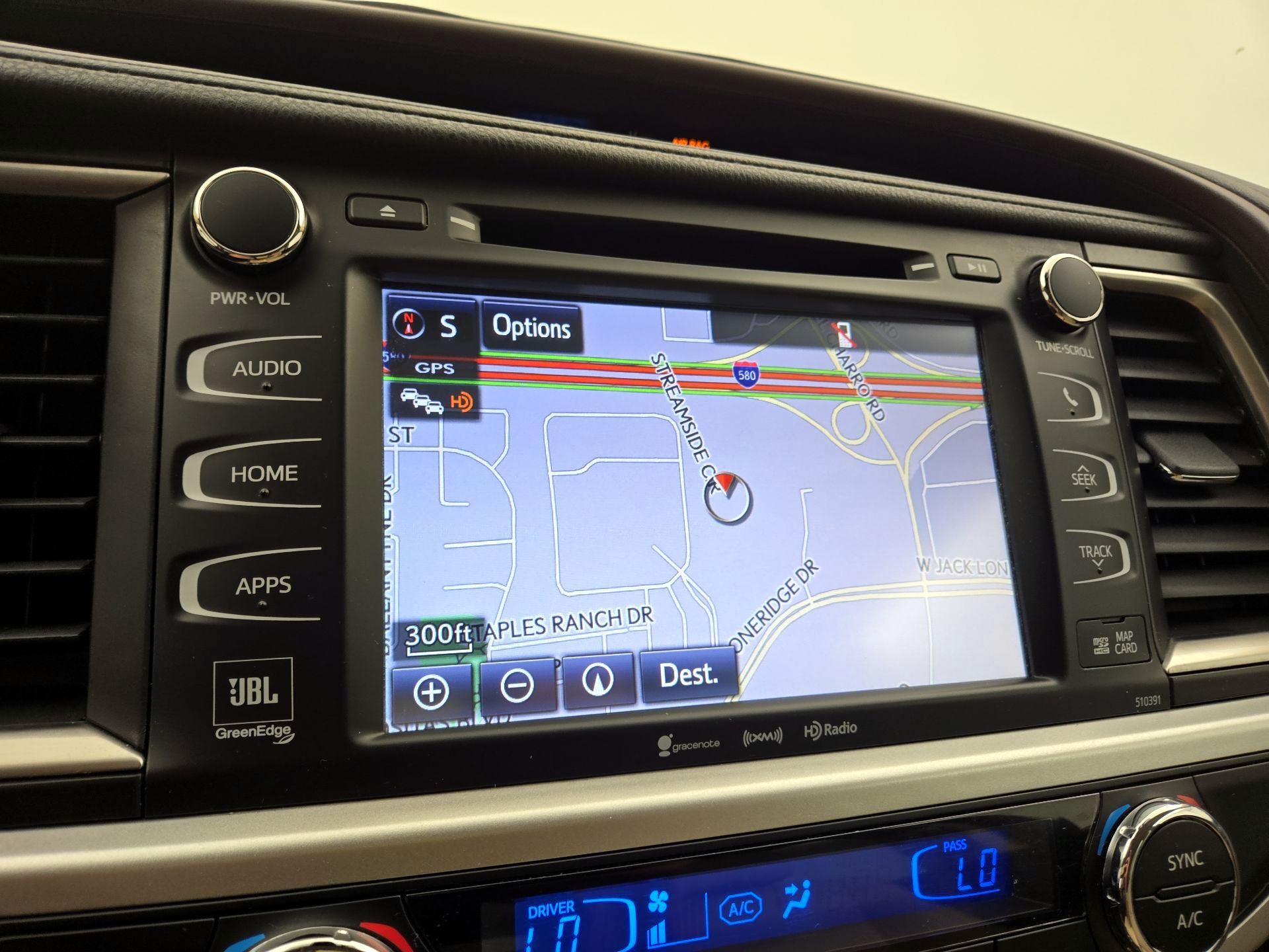 Thumbnail: 2019 Toyota Highlander - 14