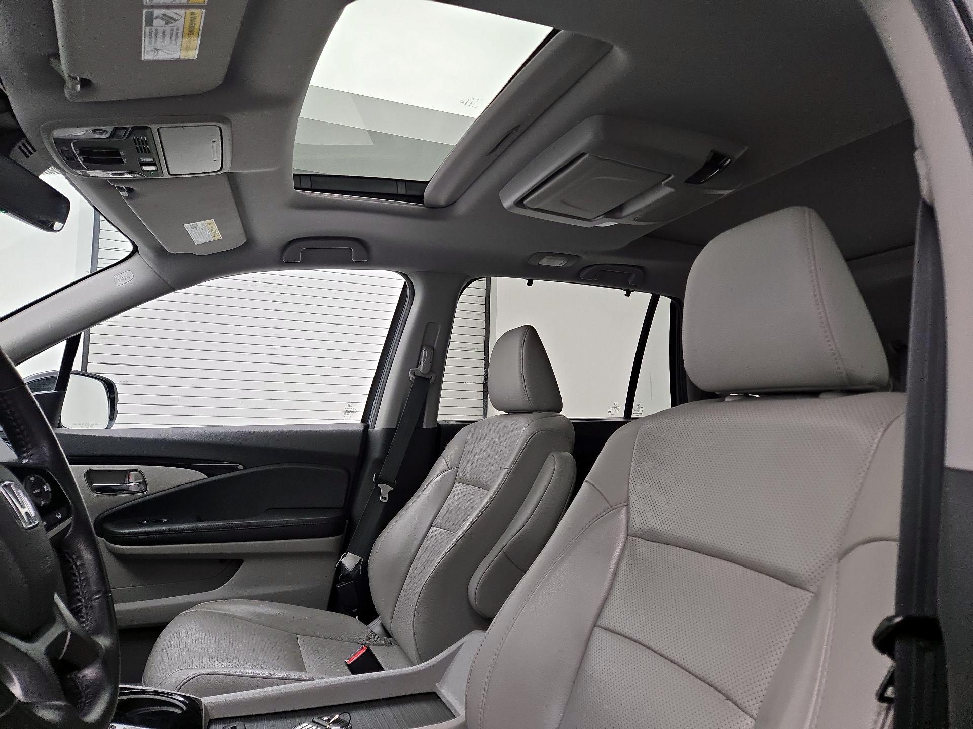 Thumbnail: 2020 Honda Pilot - 20