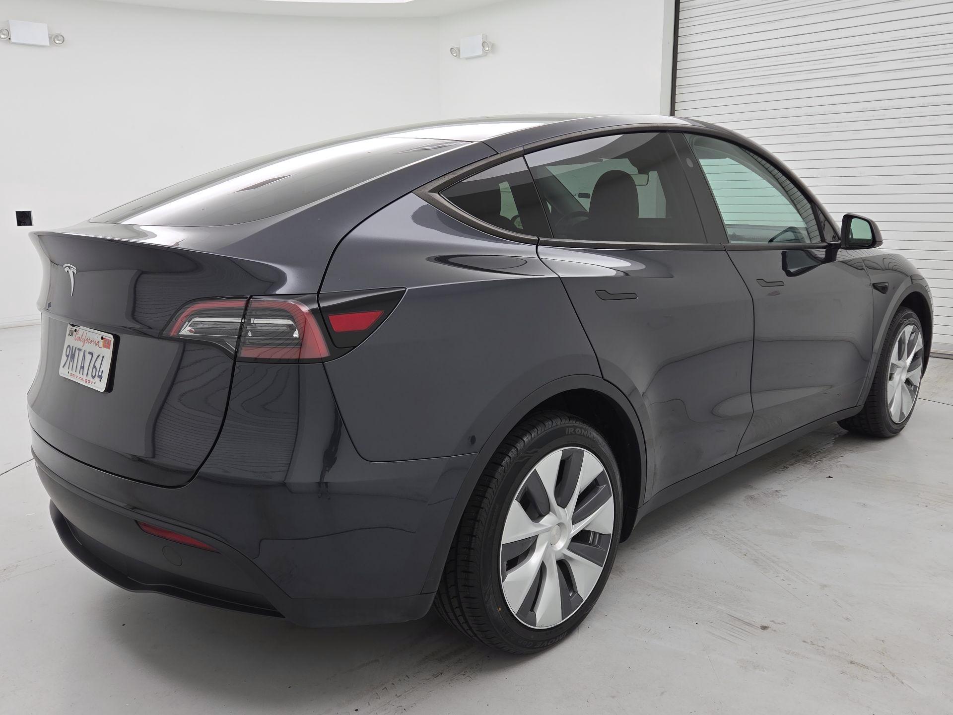 Thumbnail: 2024 Tesla Model Y - 5