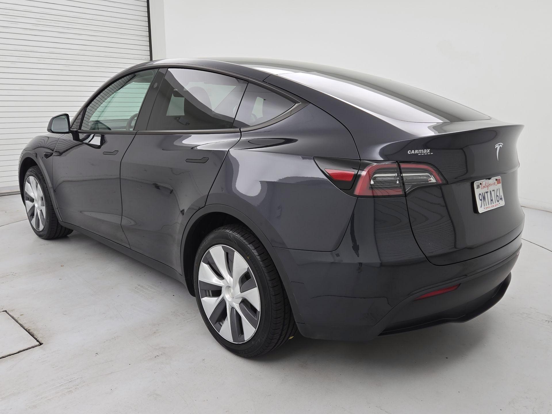 Thumbnail: 2024 Tesla Model Y - 7