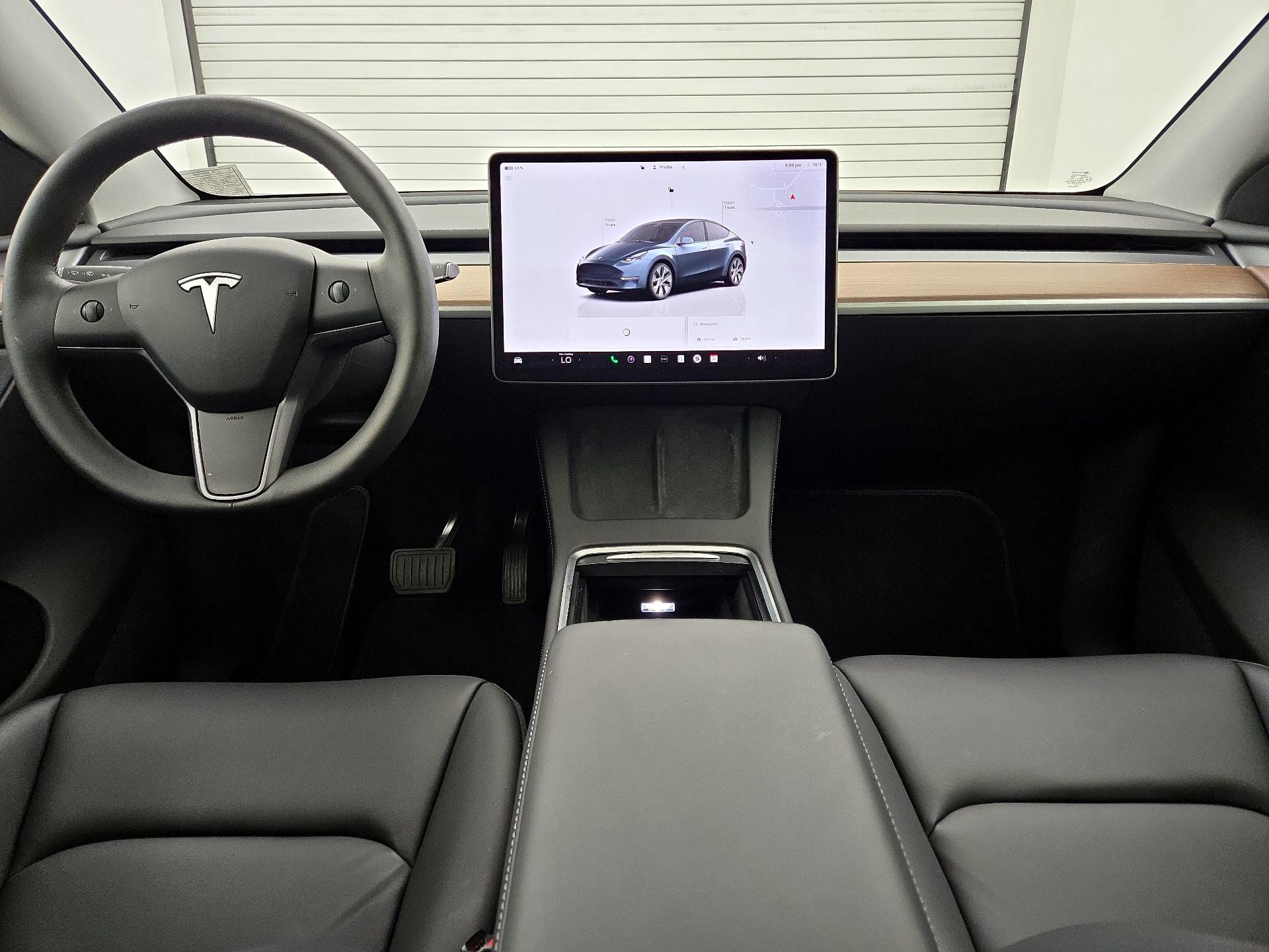Thumbnail: 2024 Tesla Model Y - 8