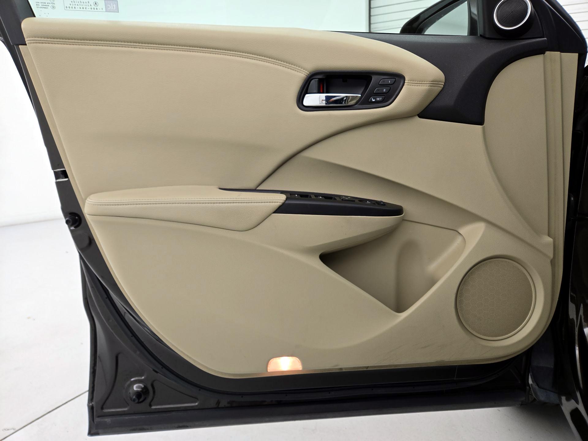 Thumbnail: 2015 Acura RDX - 10