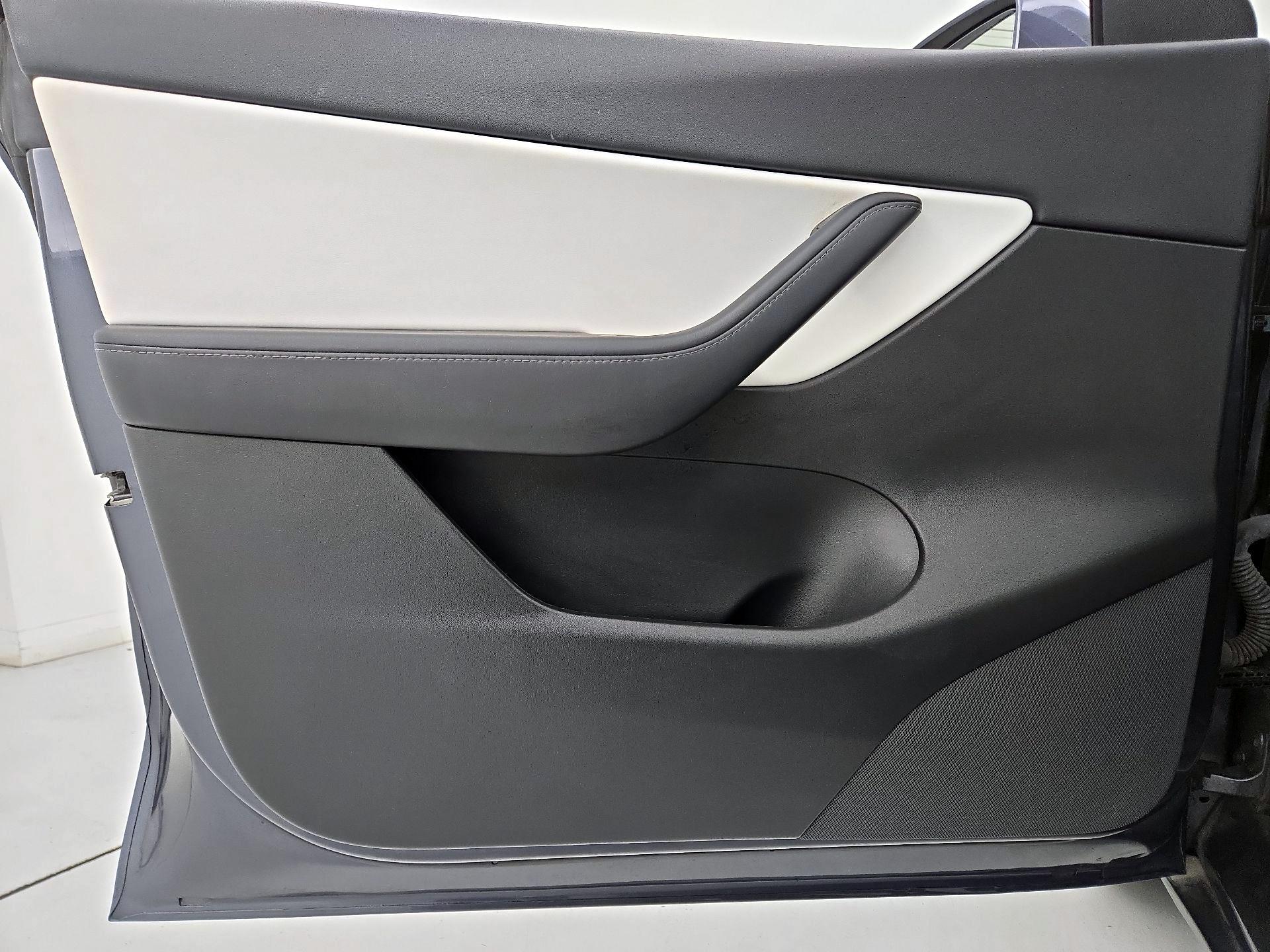 Thumbnail: 2021 Tesla Model Y - 12