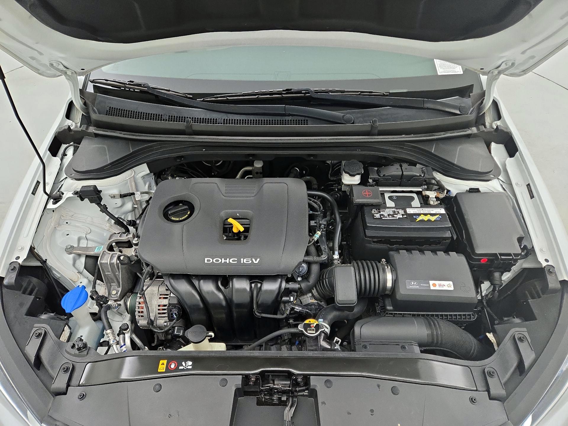 Thumbnail: 2018 Hyundai Elantra - 19
