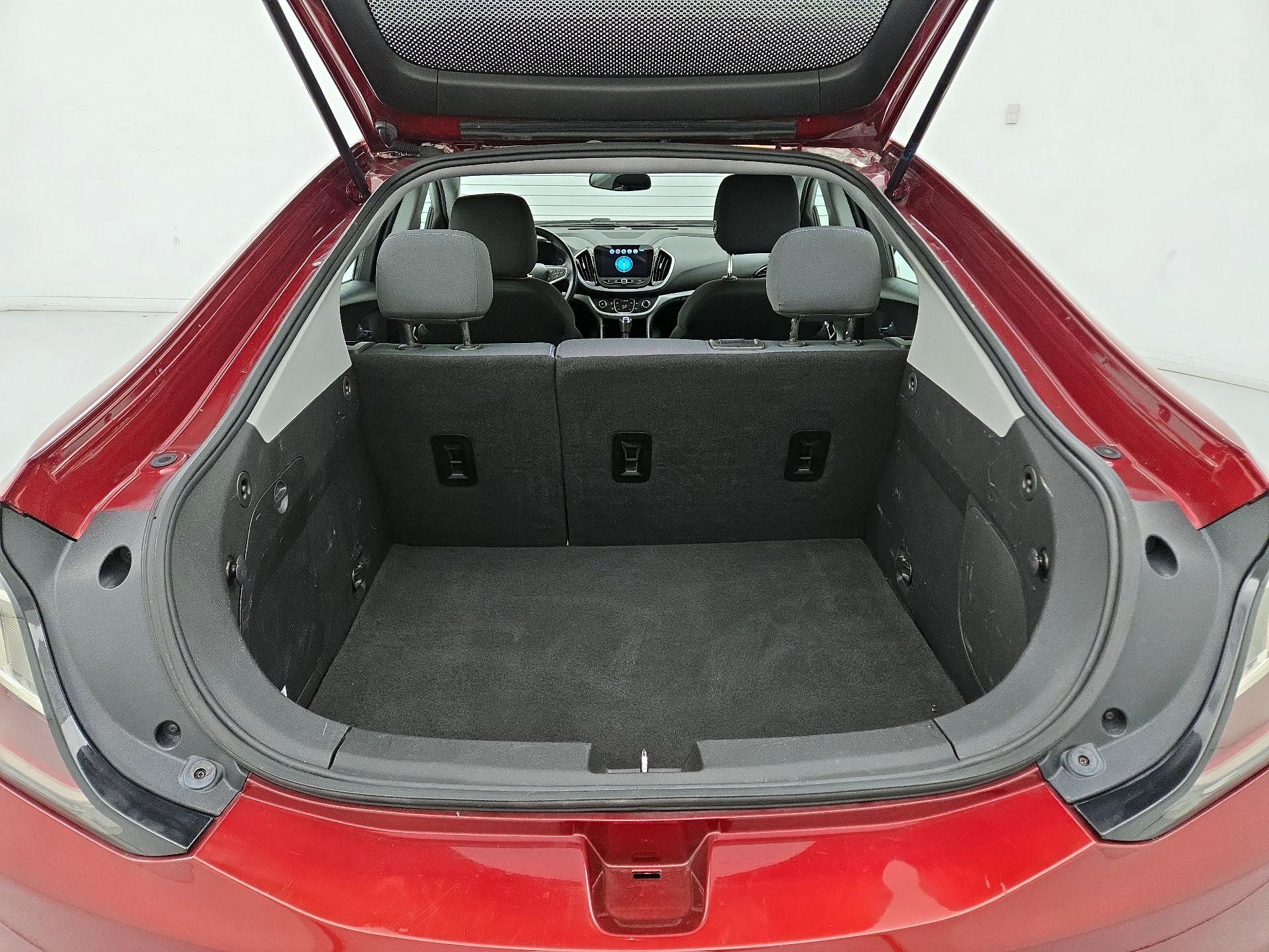 Thumbnail: 2017 Chevrolet Volt - 16