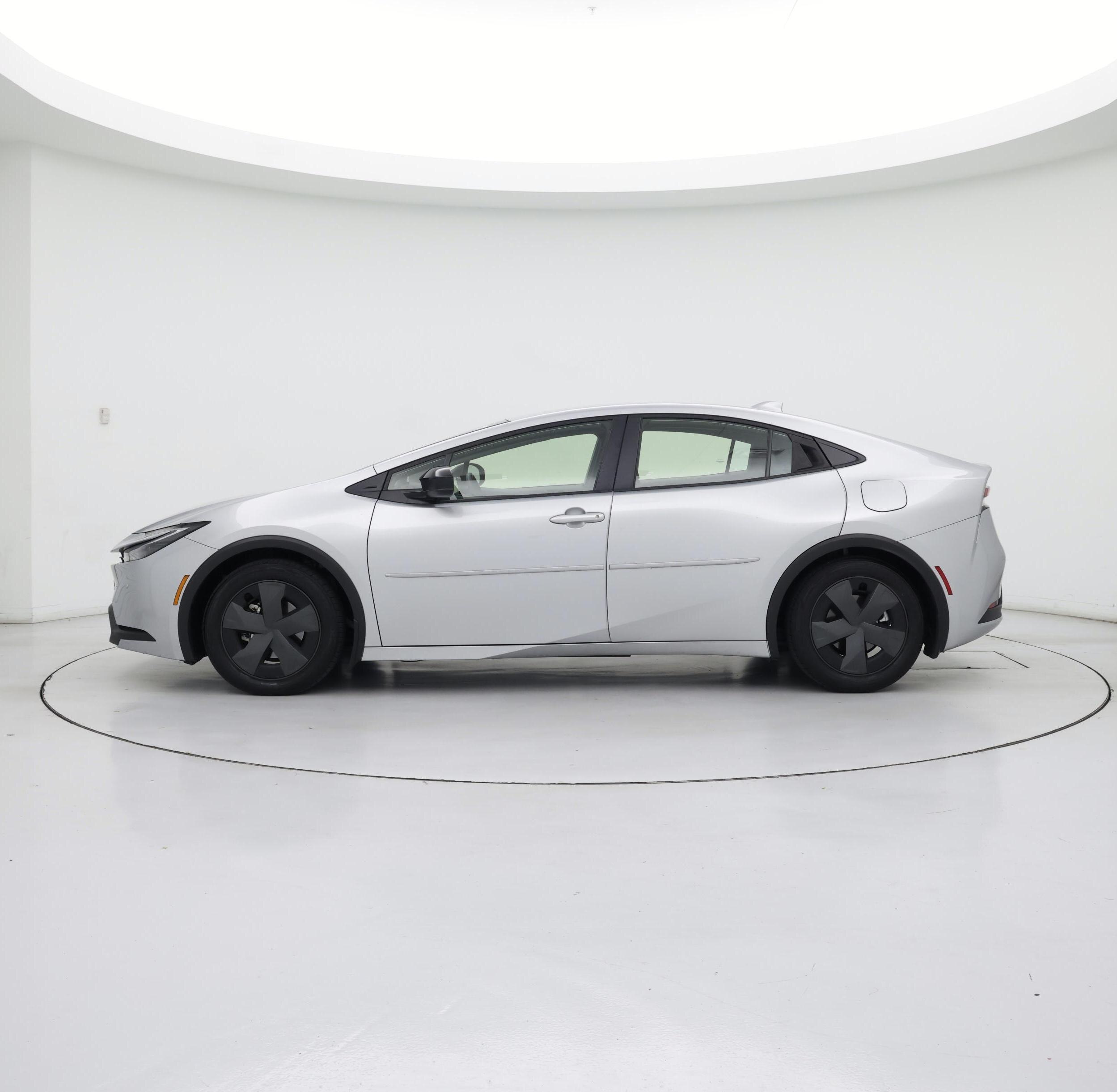 Thumbnail: 2024 Toyota Prius - 3