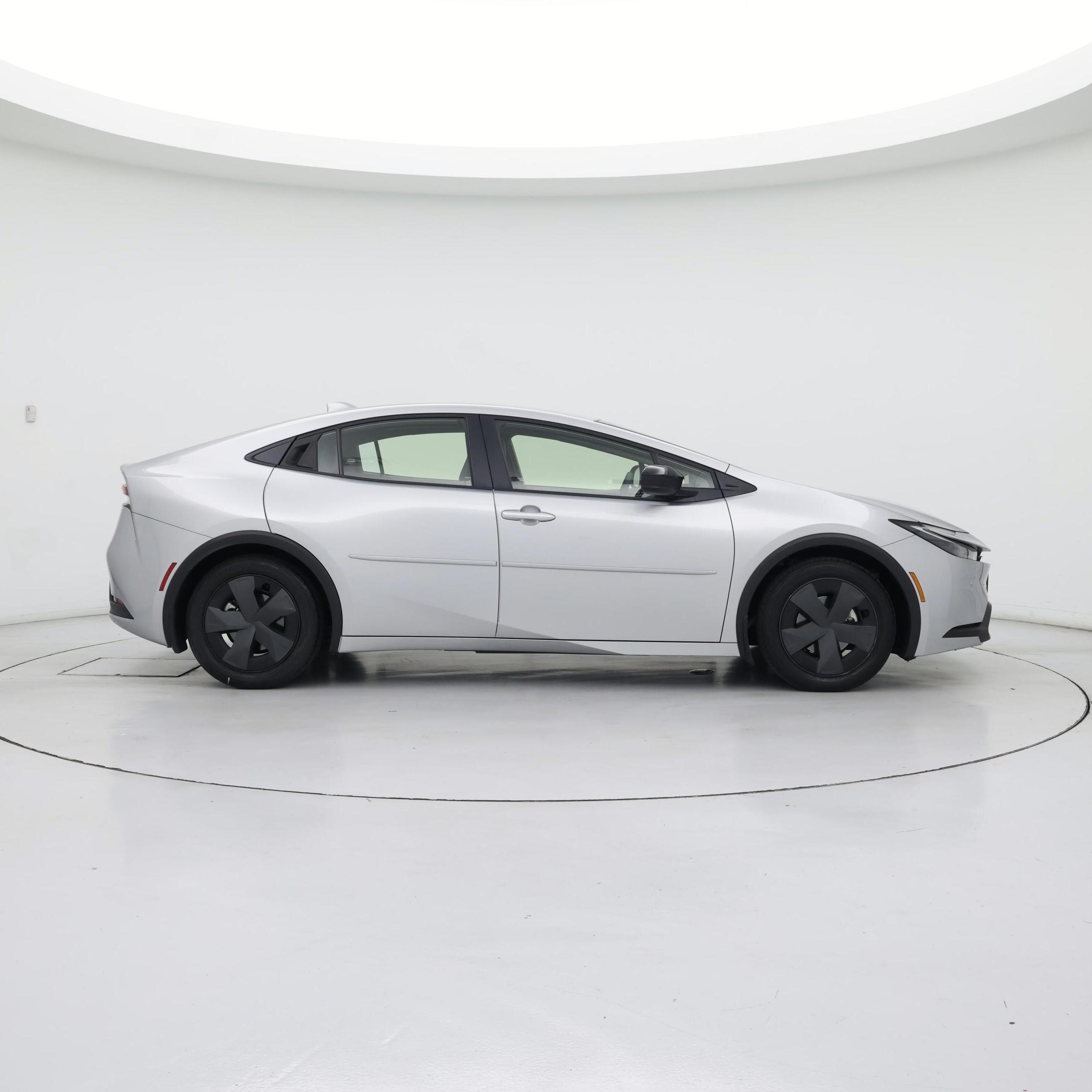 Thumbnail: 2024 Toyota Prius - 7