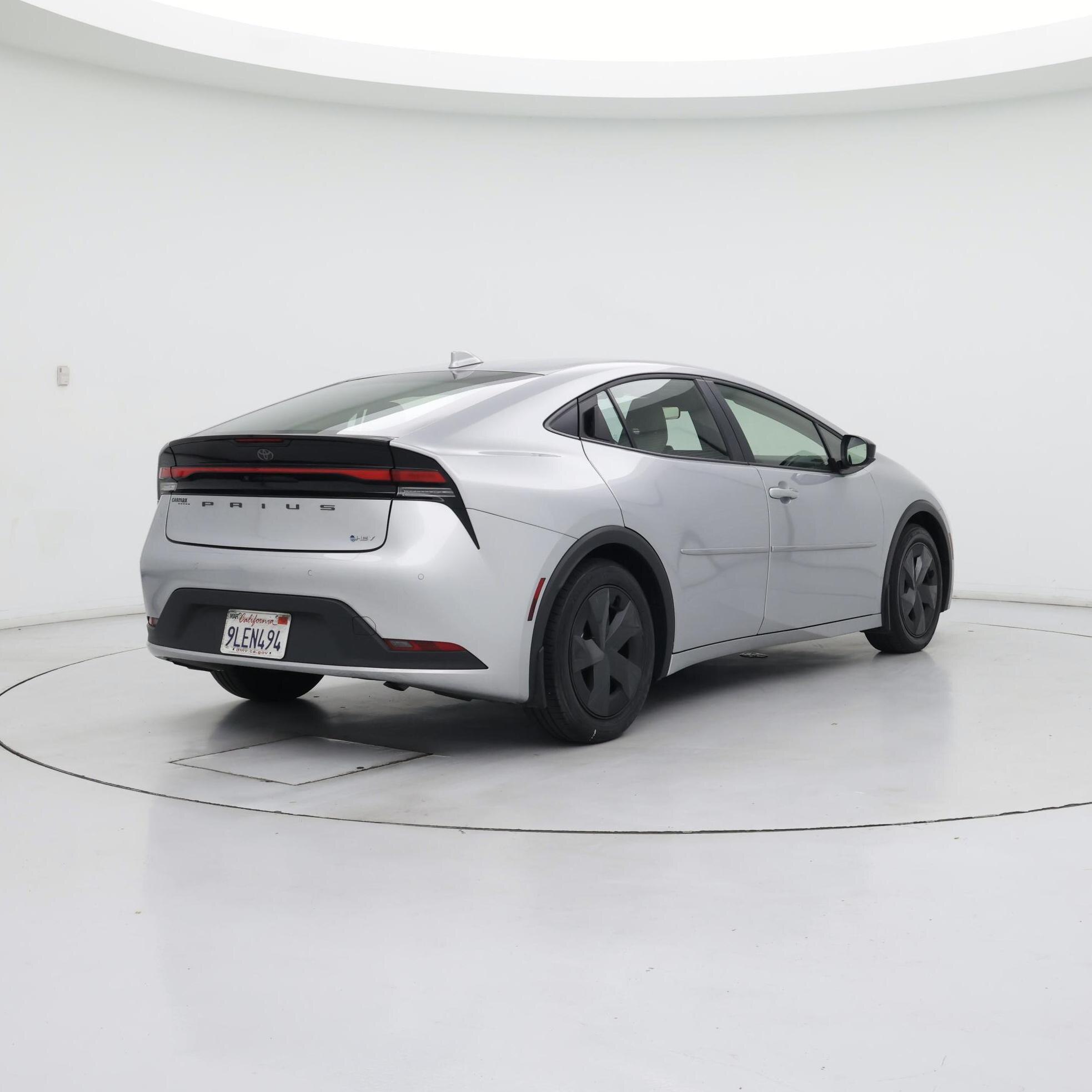 Thumbnail: 2024 Toyota Prius - 8