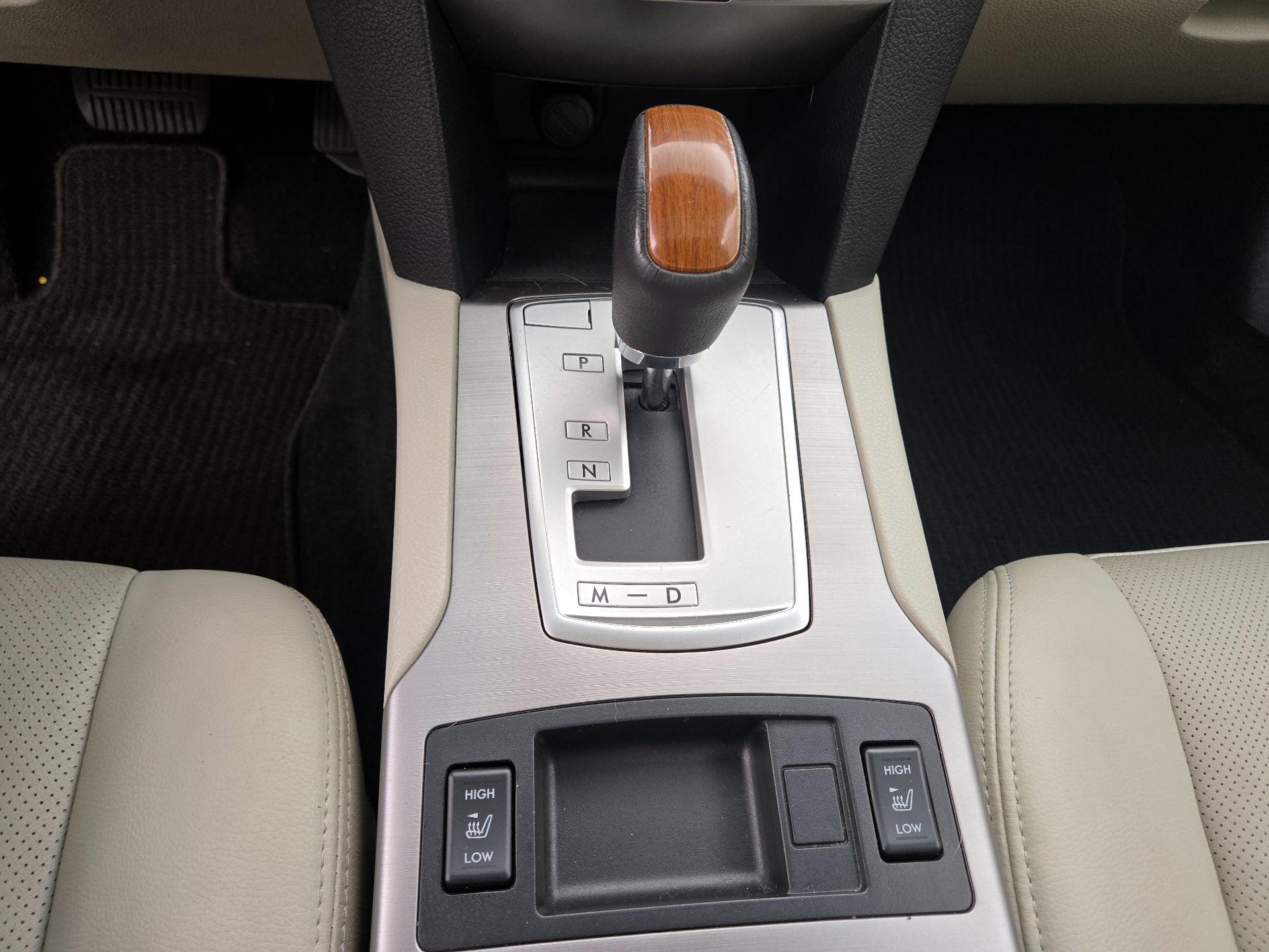 Thumbnail: 2013 Subaru Outback - 16