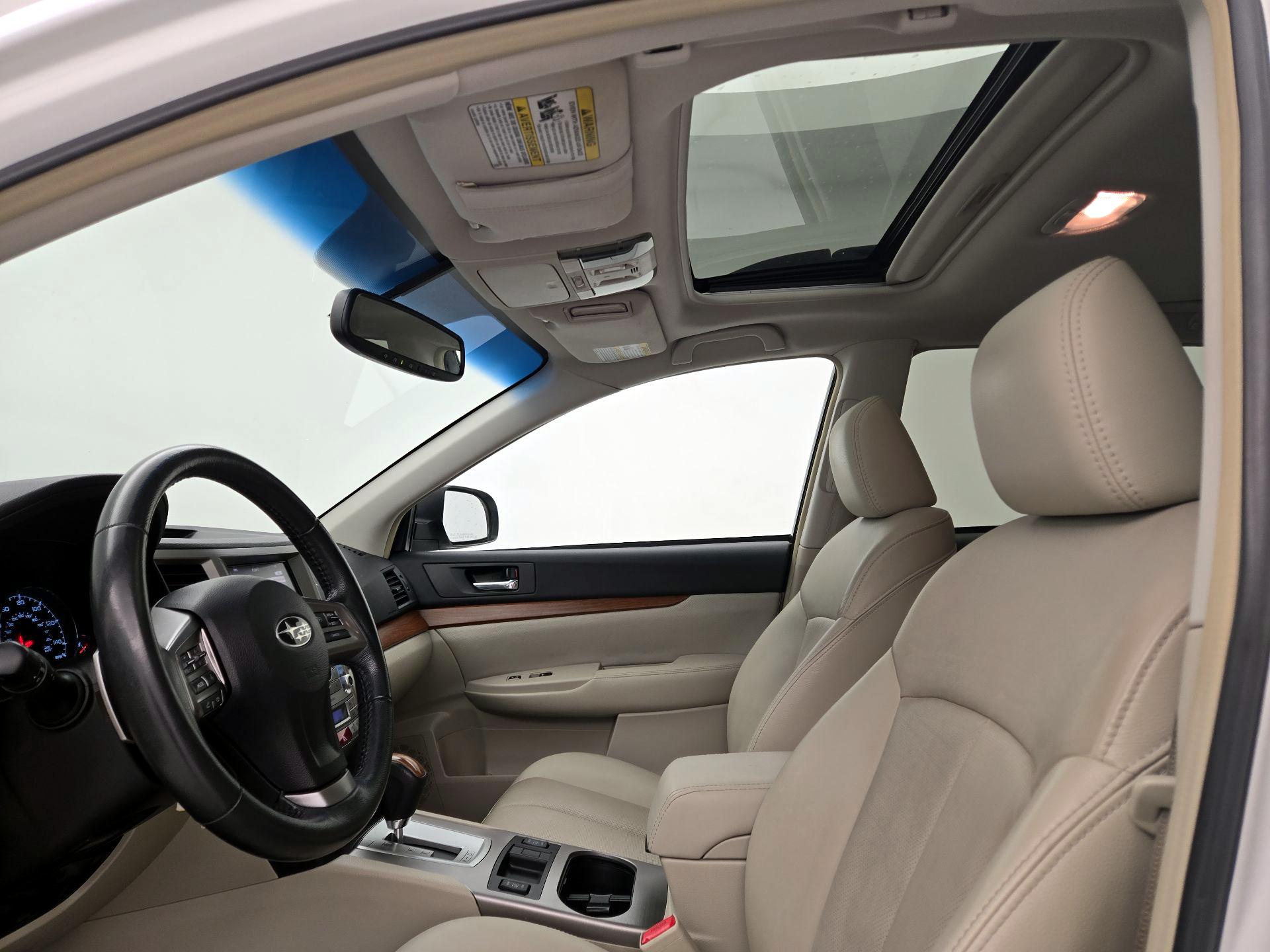 Thumbnail: 2013 Subaru Outback - 18