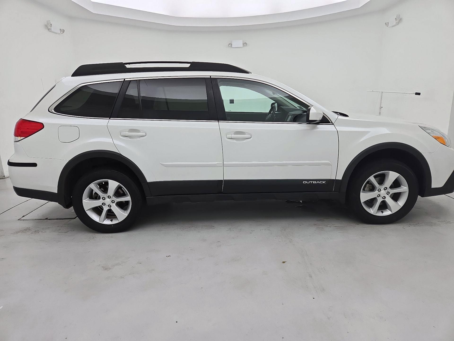 Thumbnail: 2013 Subaru Outback - 4