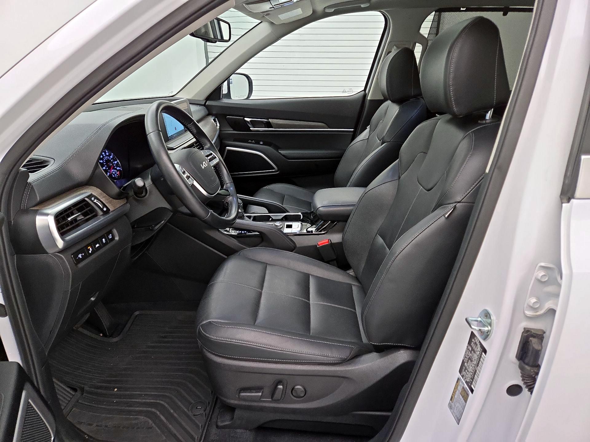 Thumbnail: 2022 Kia Telluride - 11