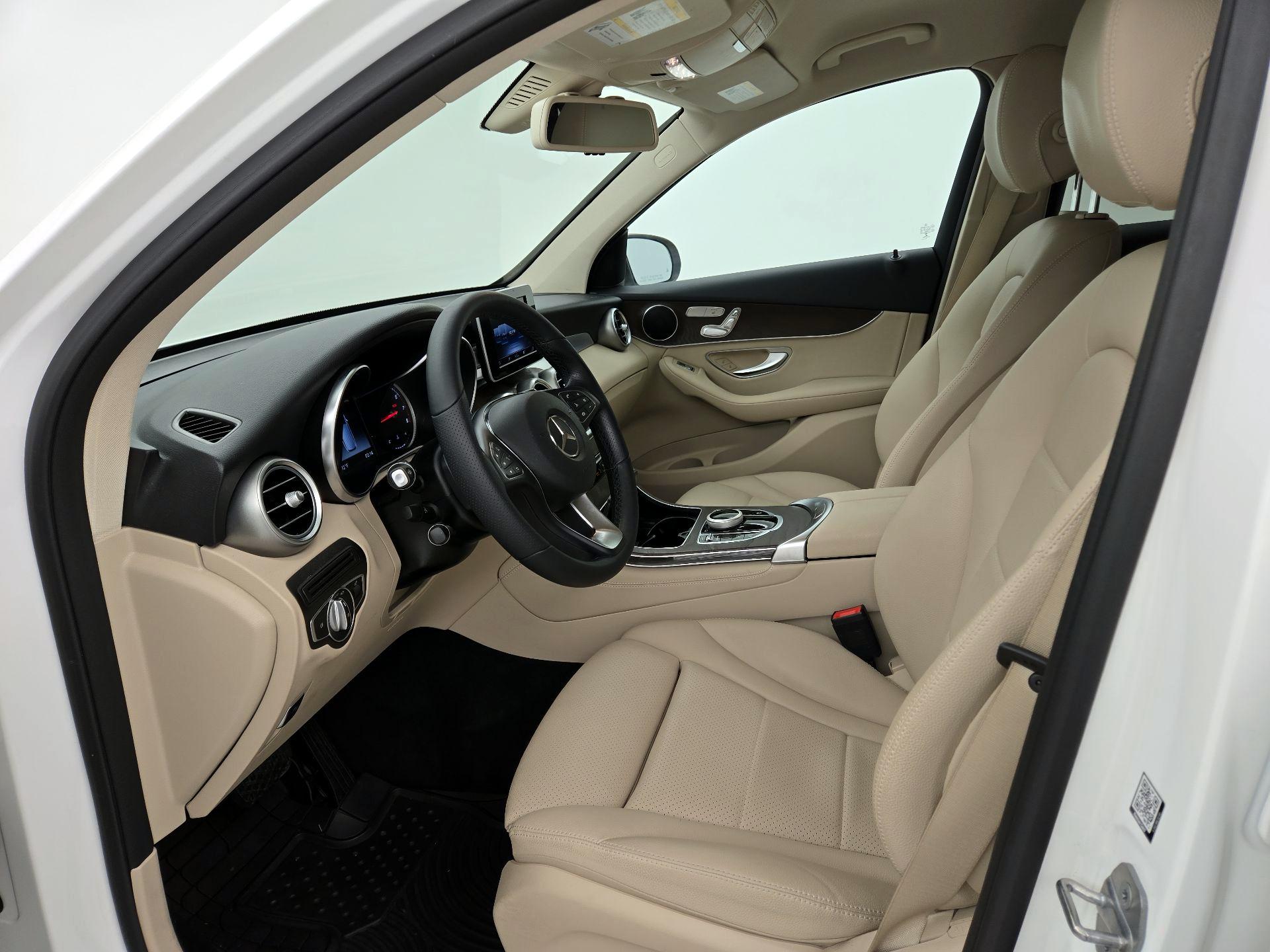 Thumbnail: 2019 Mercedes-Benz GLC - 9