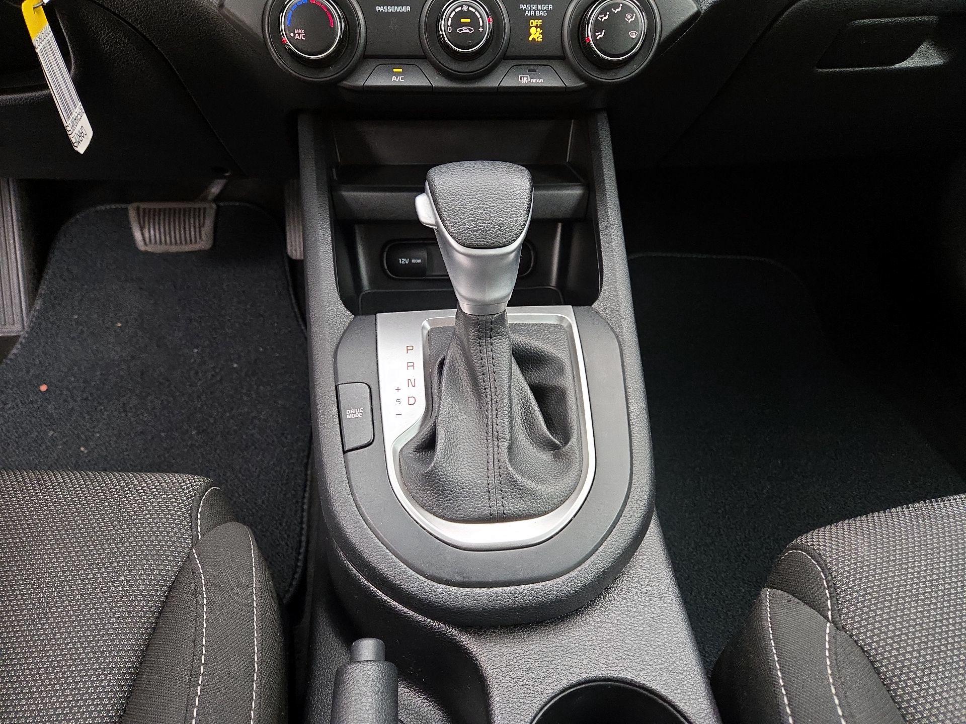 Thumbnail: 2023 Kia Forte - 17
