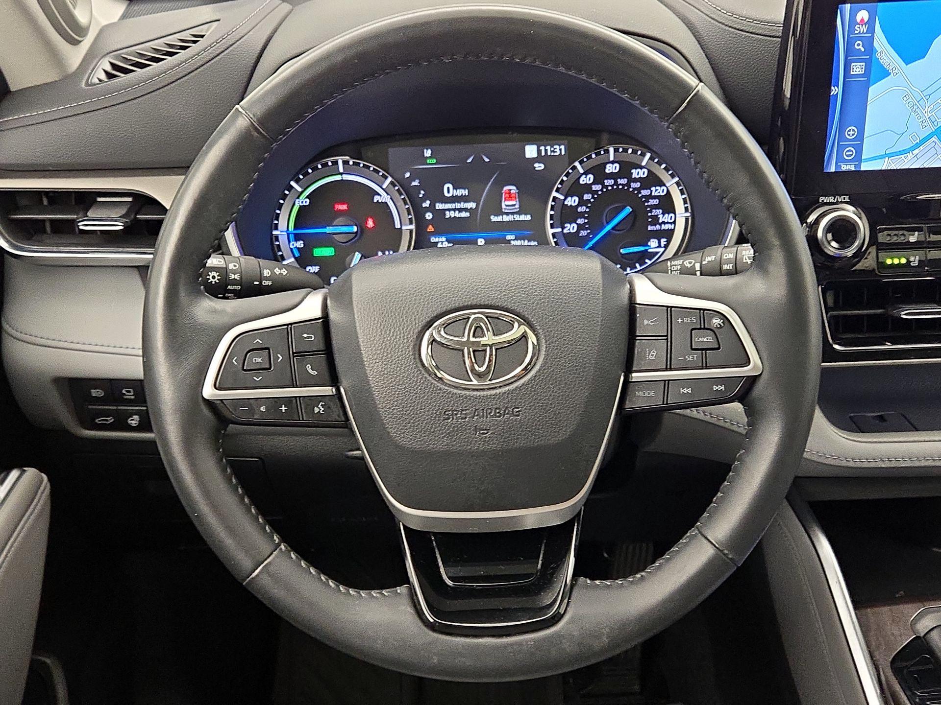 Thumbnail: 2022 Toyota Highlander - 10