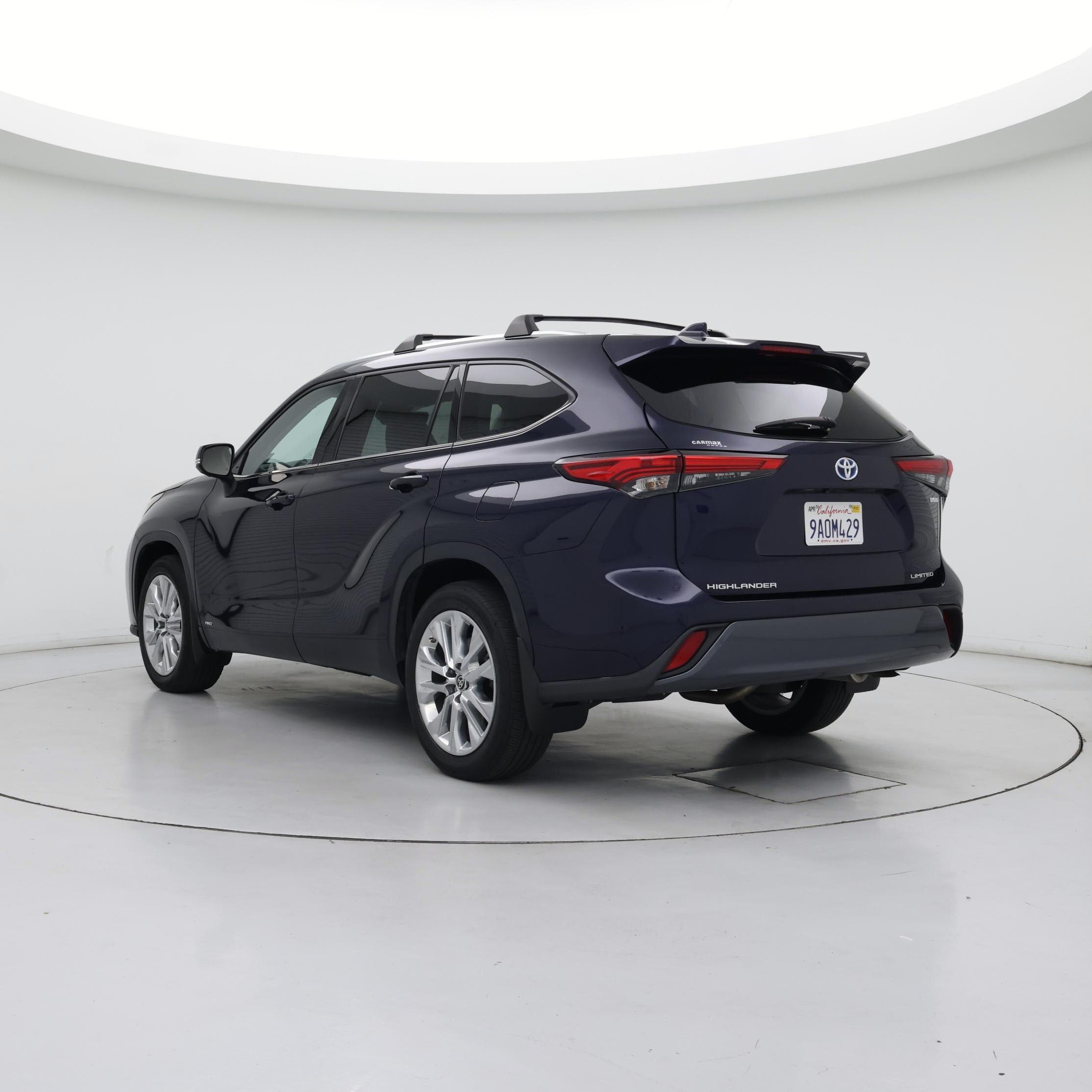 Thumbnail: 2022 Toyota Highlander - 2