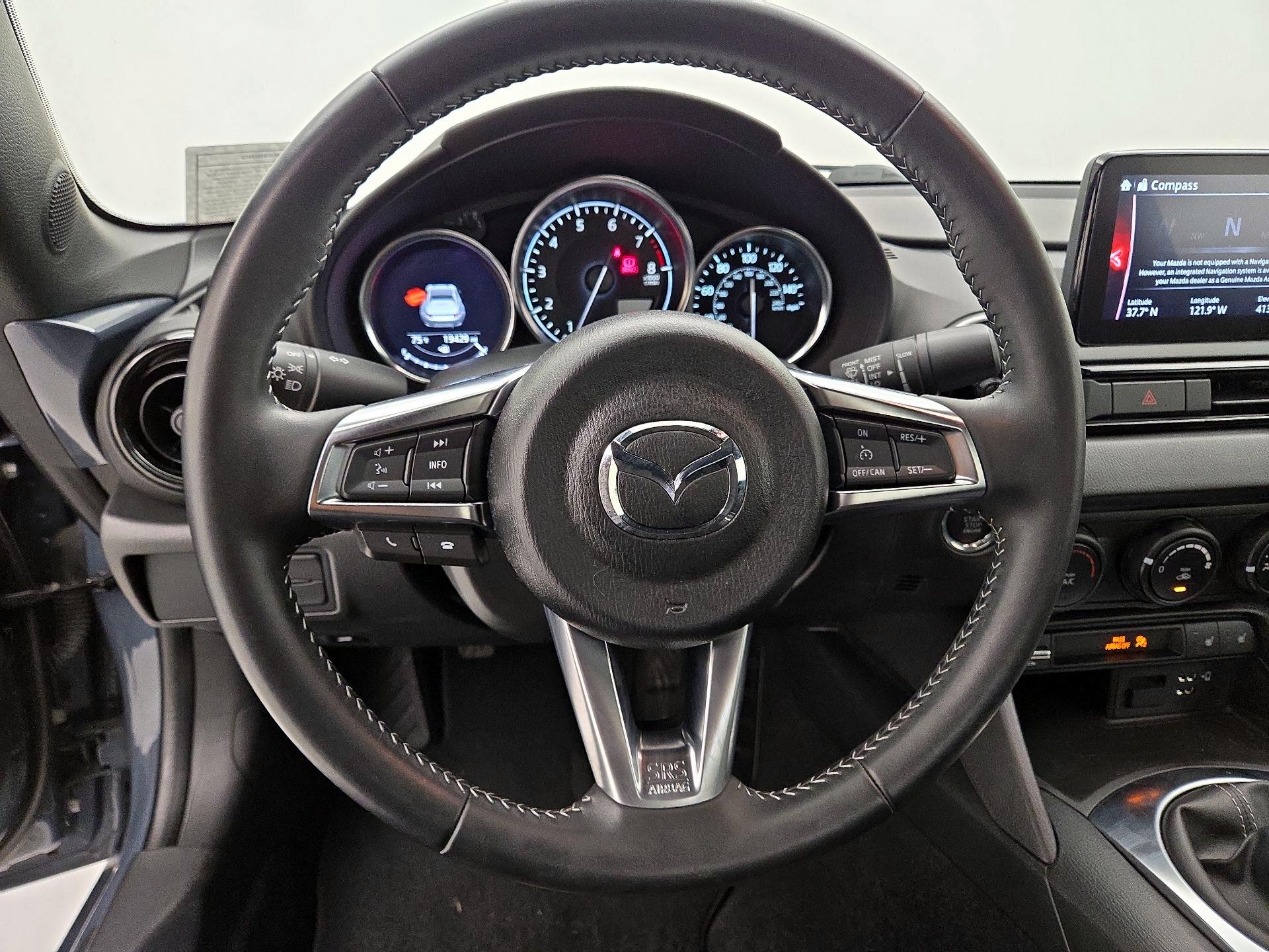 Thumbnail: 2021 Mazda MX-5 Miata - 10
