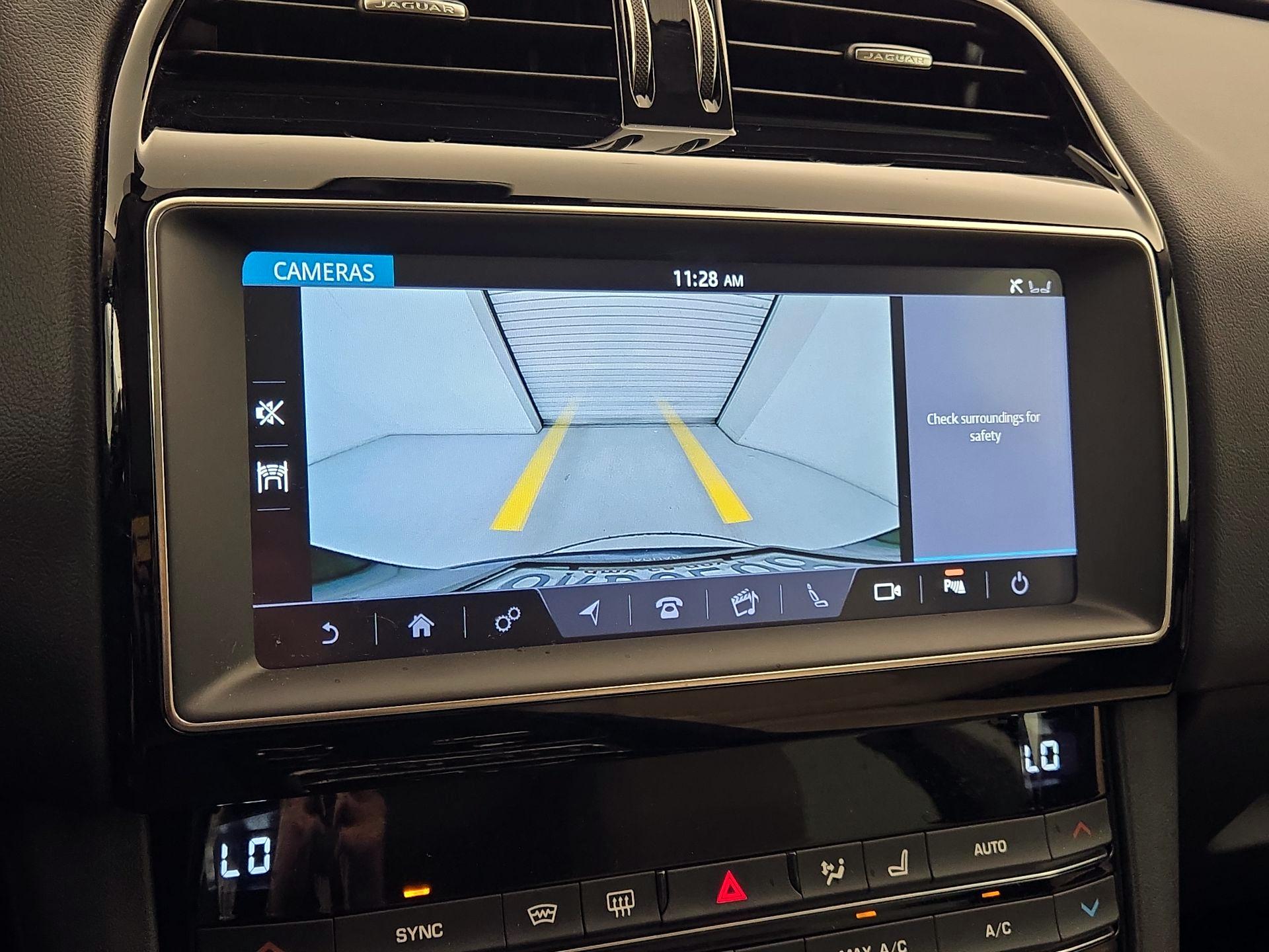 Thumbnail: 2019 Jaguar F-Pace - 13