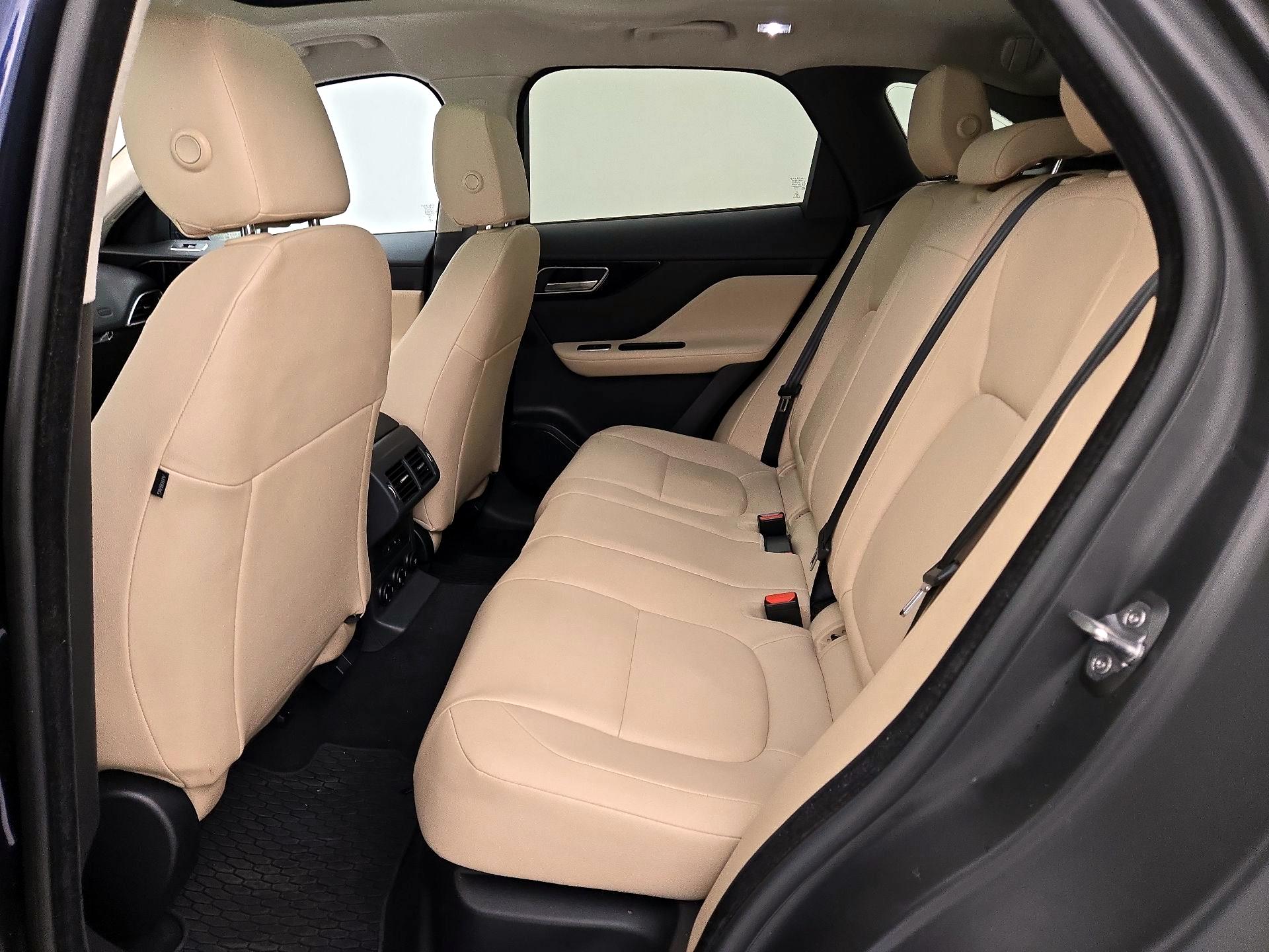 Thumbnail: 2019 Jaguar F-Pace - 19