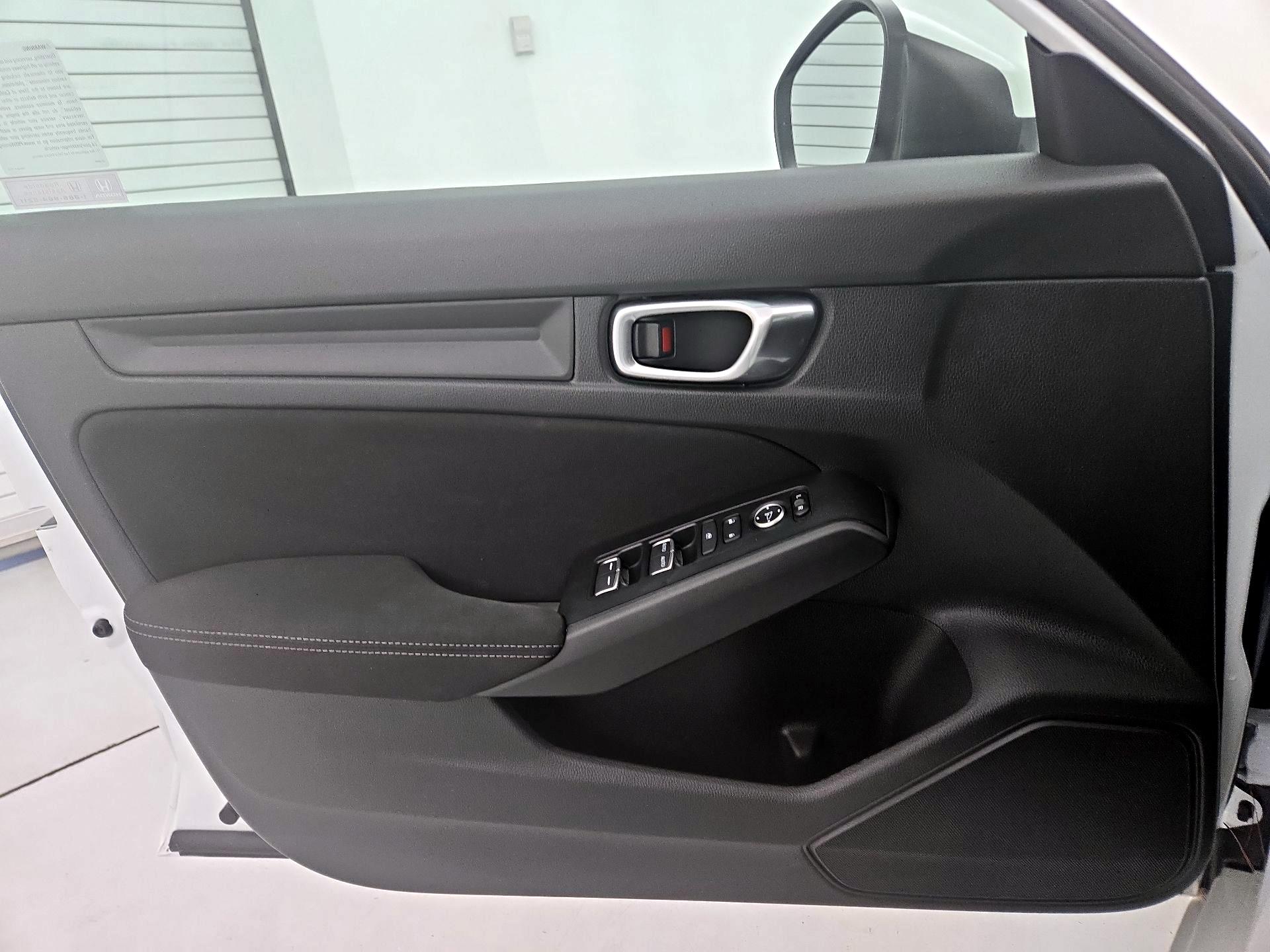 Thumbnail: 2023 Honda Civic - 12