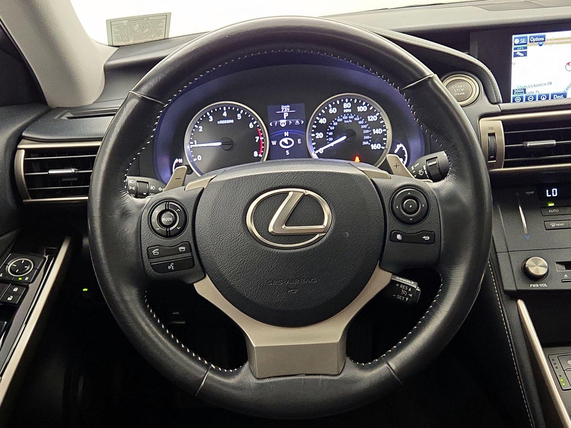 Thumbnail: 2015 Lexus IS - 10