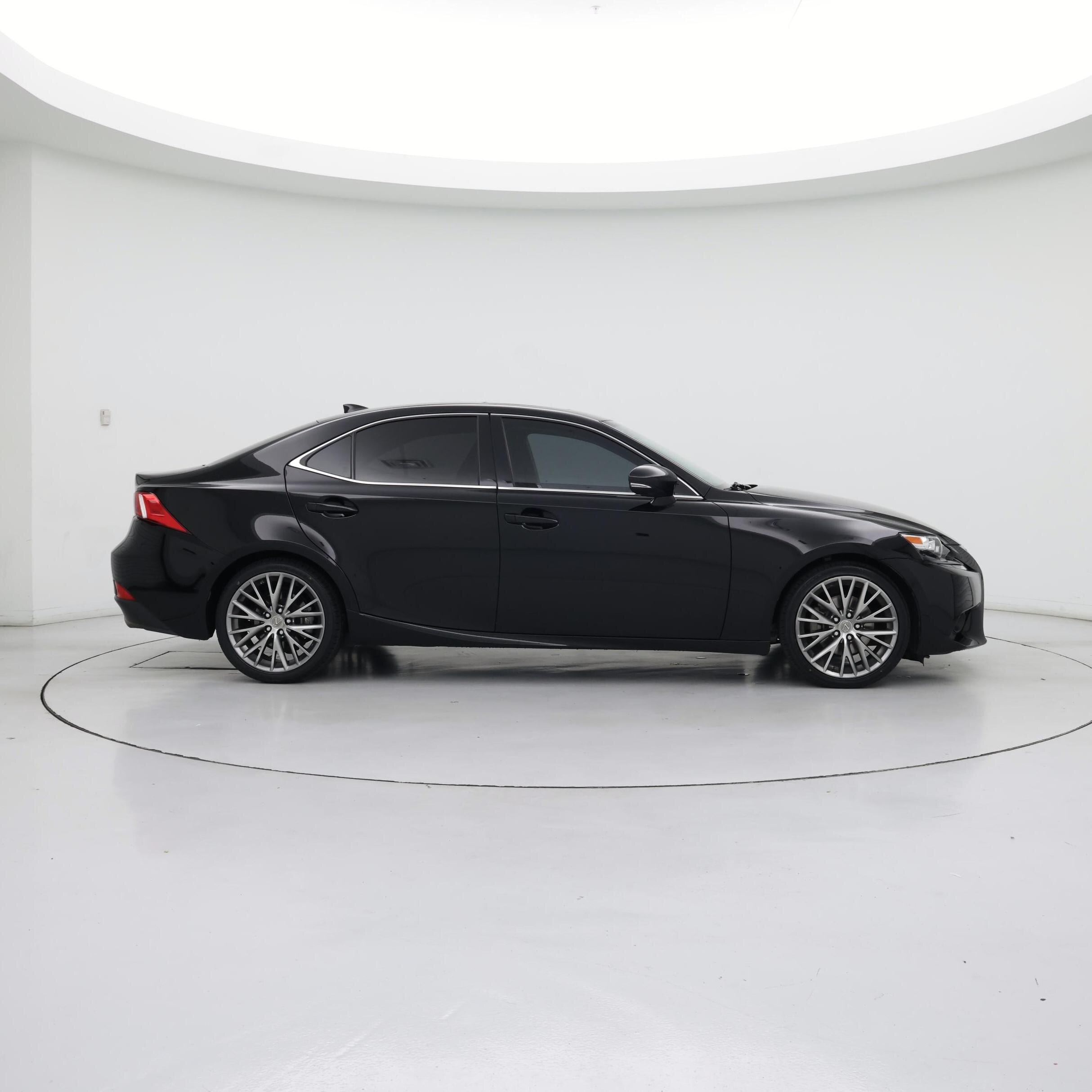 Thumbnail: 2015 Lexus IS - 7