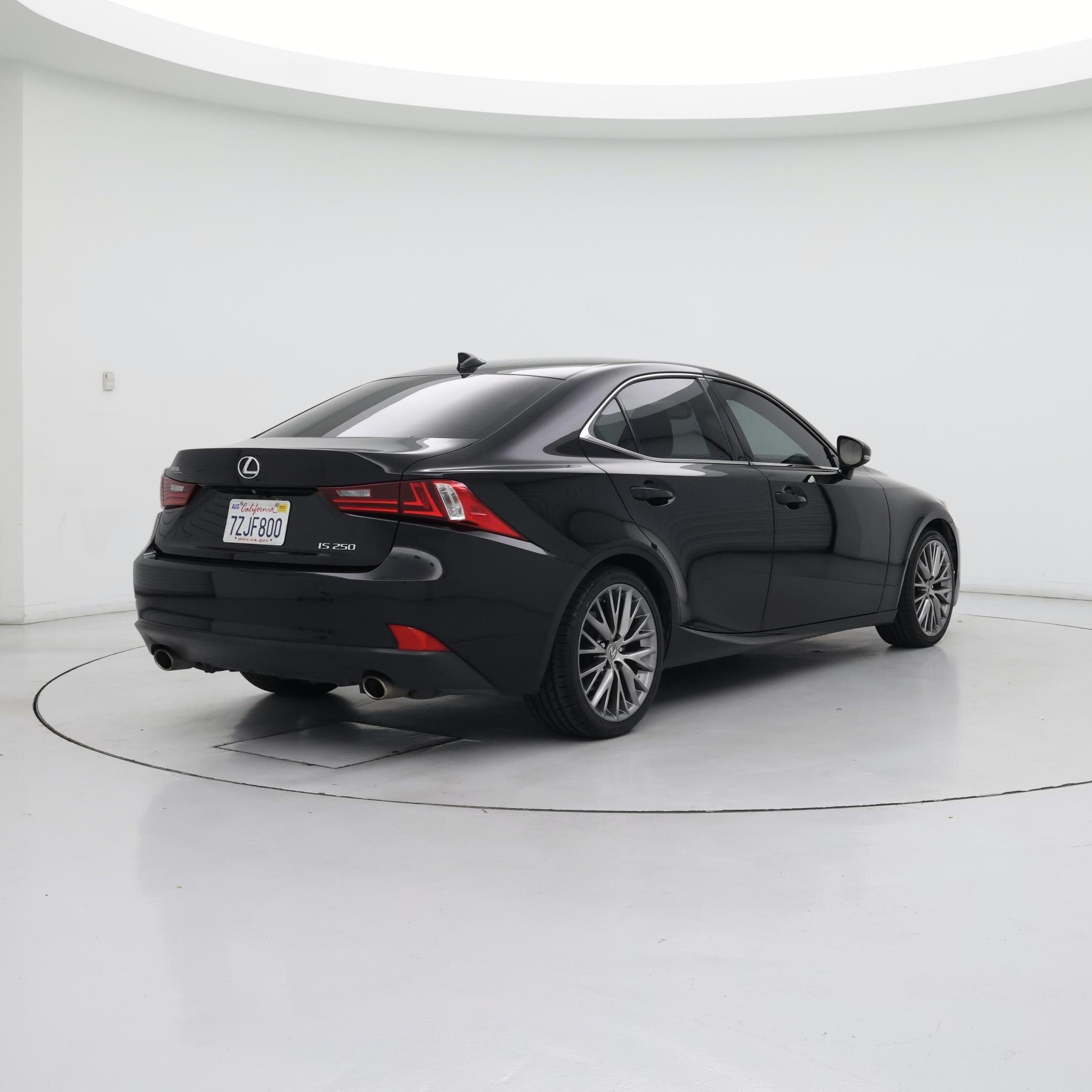 Thumbnail: 2015 Lexus IS - 8