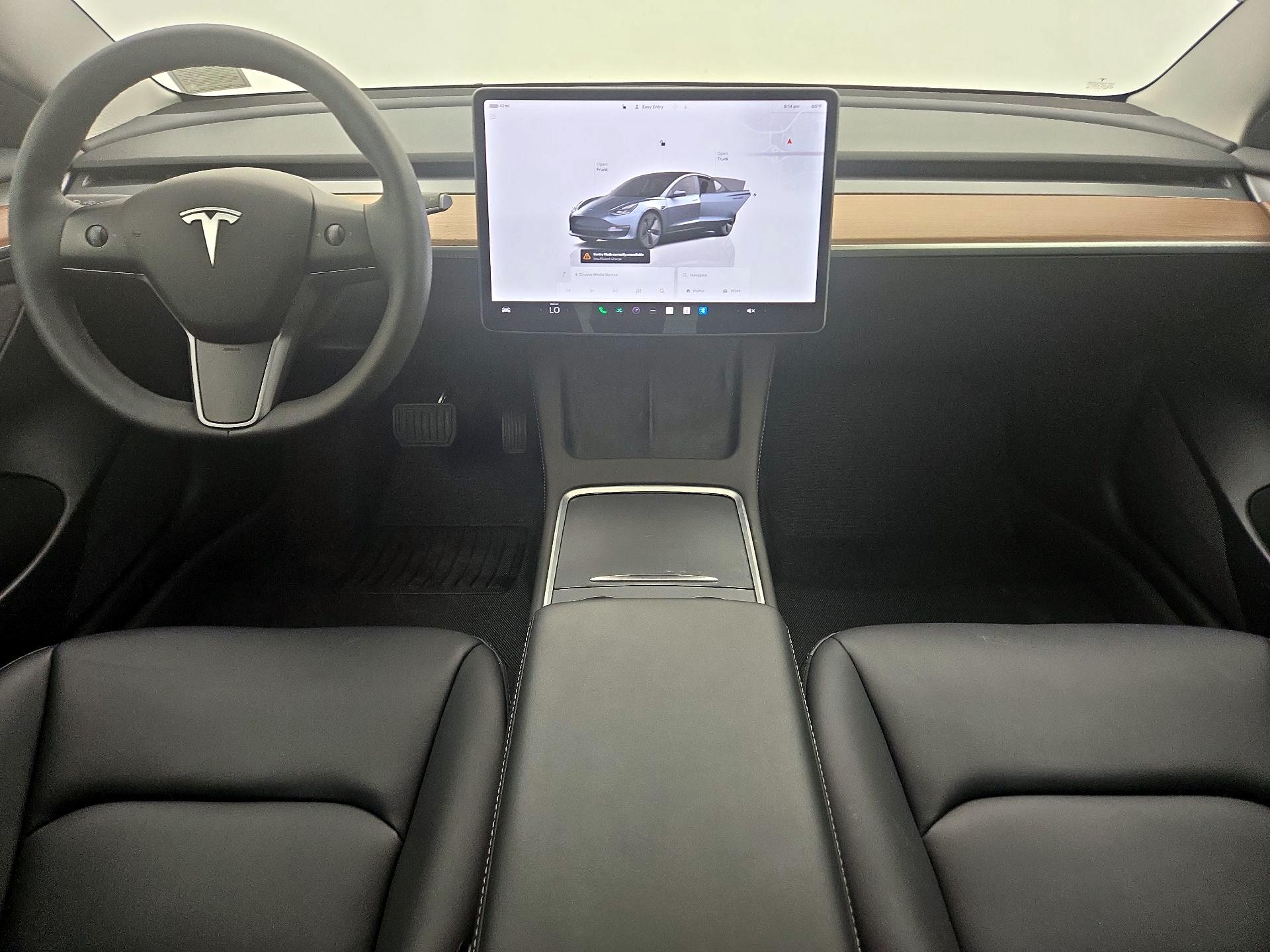 Thumbnail: 2023 Tesla Model 3 - 9