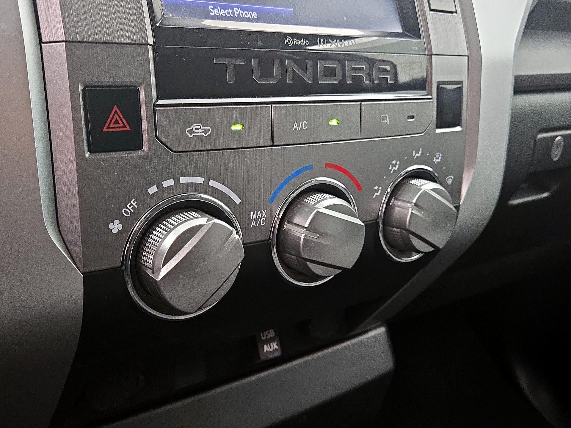 Thumbnail: 2015 Toyota Tundra - 16