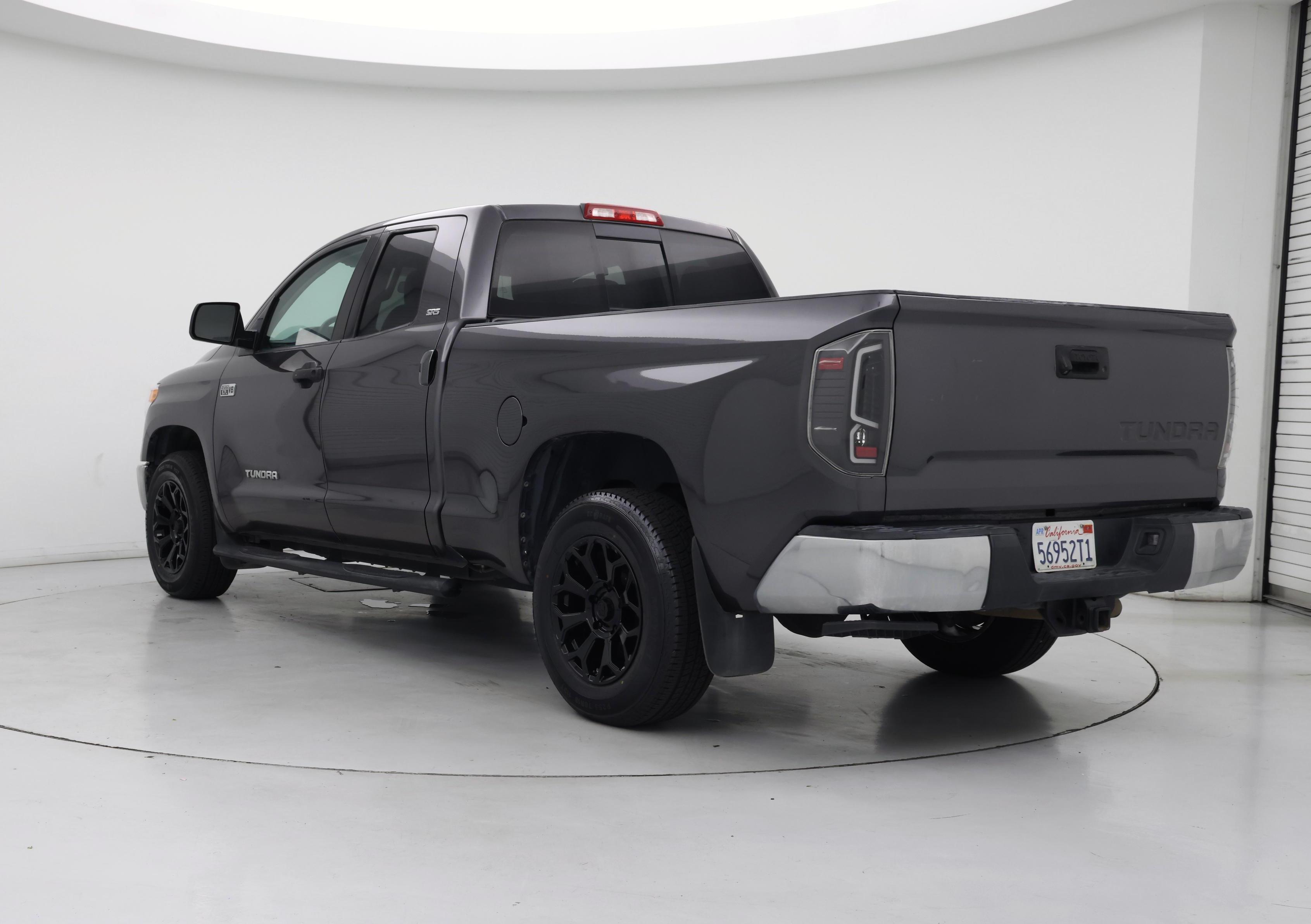 Thumbnail: 2015 Toyota Tundra - 2