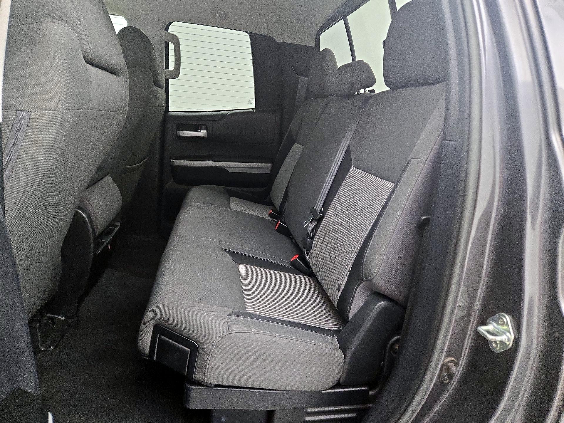 Thumbnail: 2015 Toyota Tundra - 19