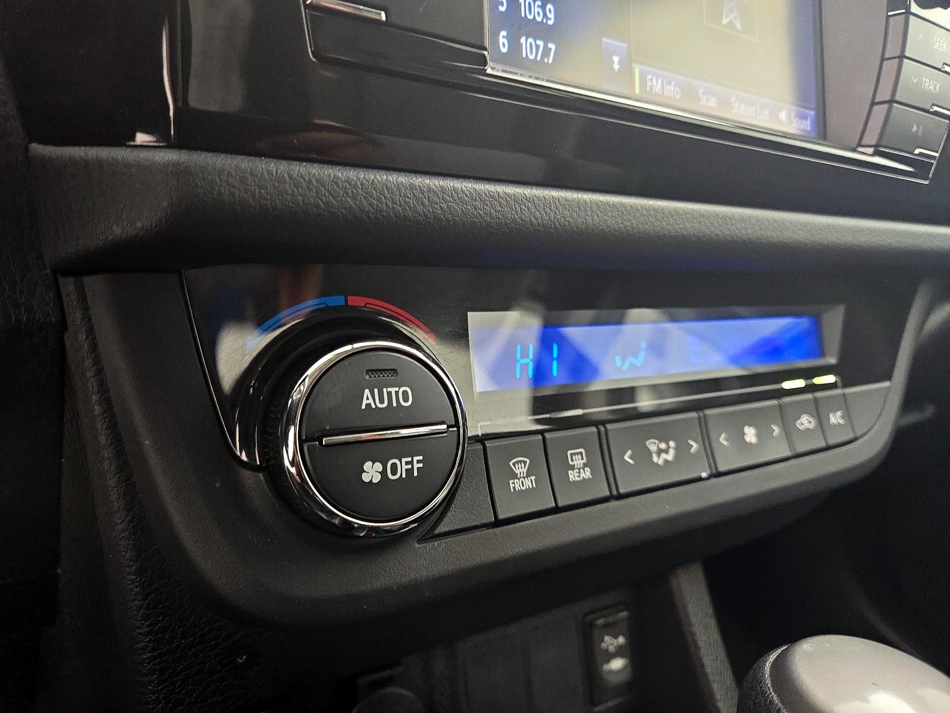Thumbnail: 2016 Toyota Corolla - 14